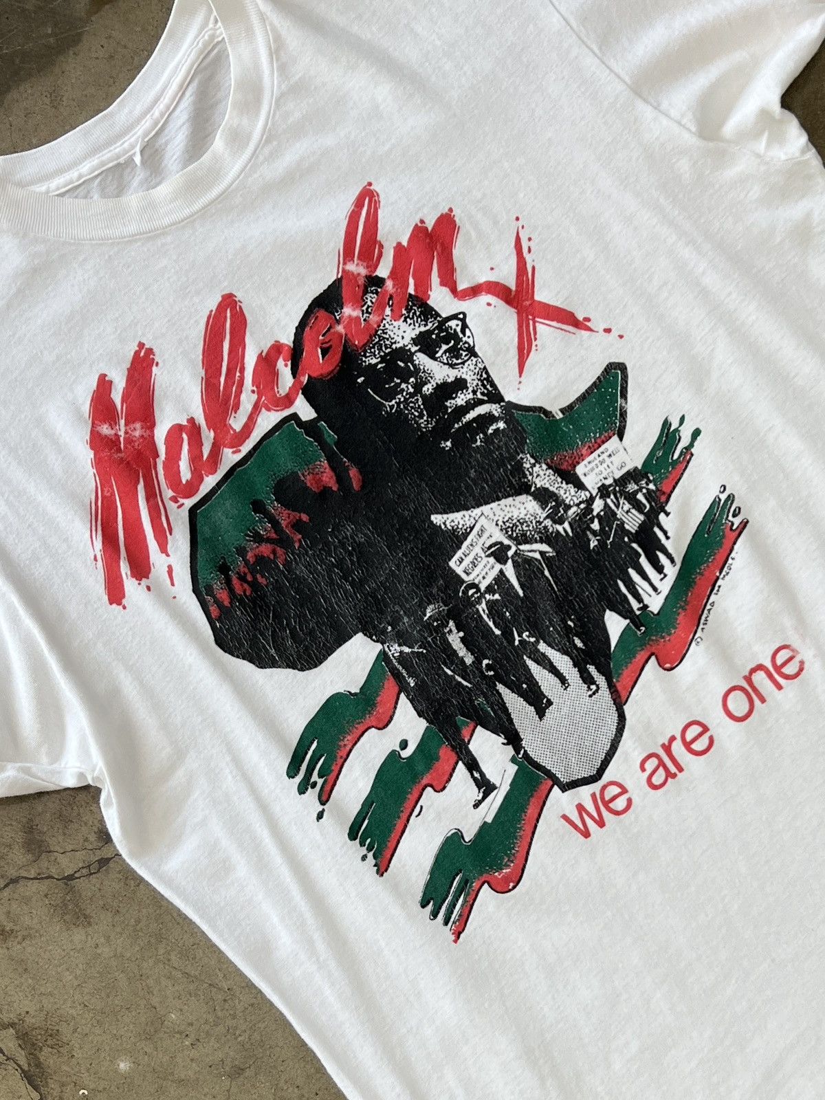 Vintage Vintage 90s Malcolm X We Are One Social Justice Tee Large Size US L / EU 52-54 / 3 - 1 Thumbnail
