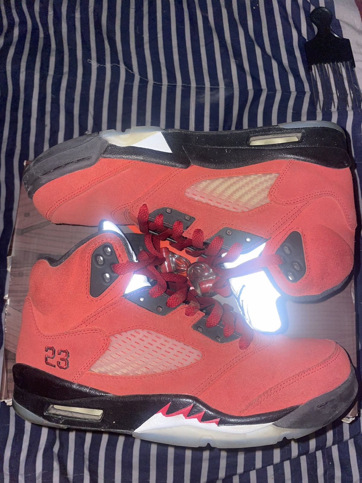 Jordan Brand × Nike Raging Bull 5s Size US 8 / EU 41 - 1 Thumbnail