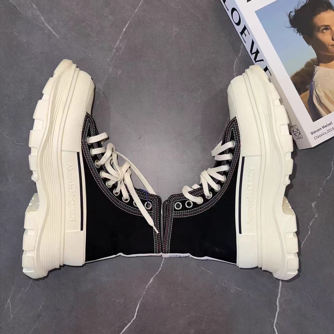 Alexander McQueen ALEX MCQUEEN thick lace-up Martin boots 37.5 Size US 7.5 / IT 37.5 - 2 Thumbnail