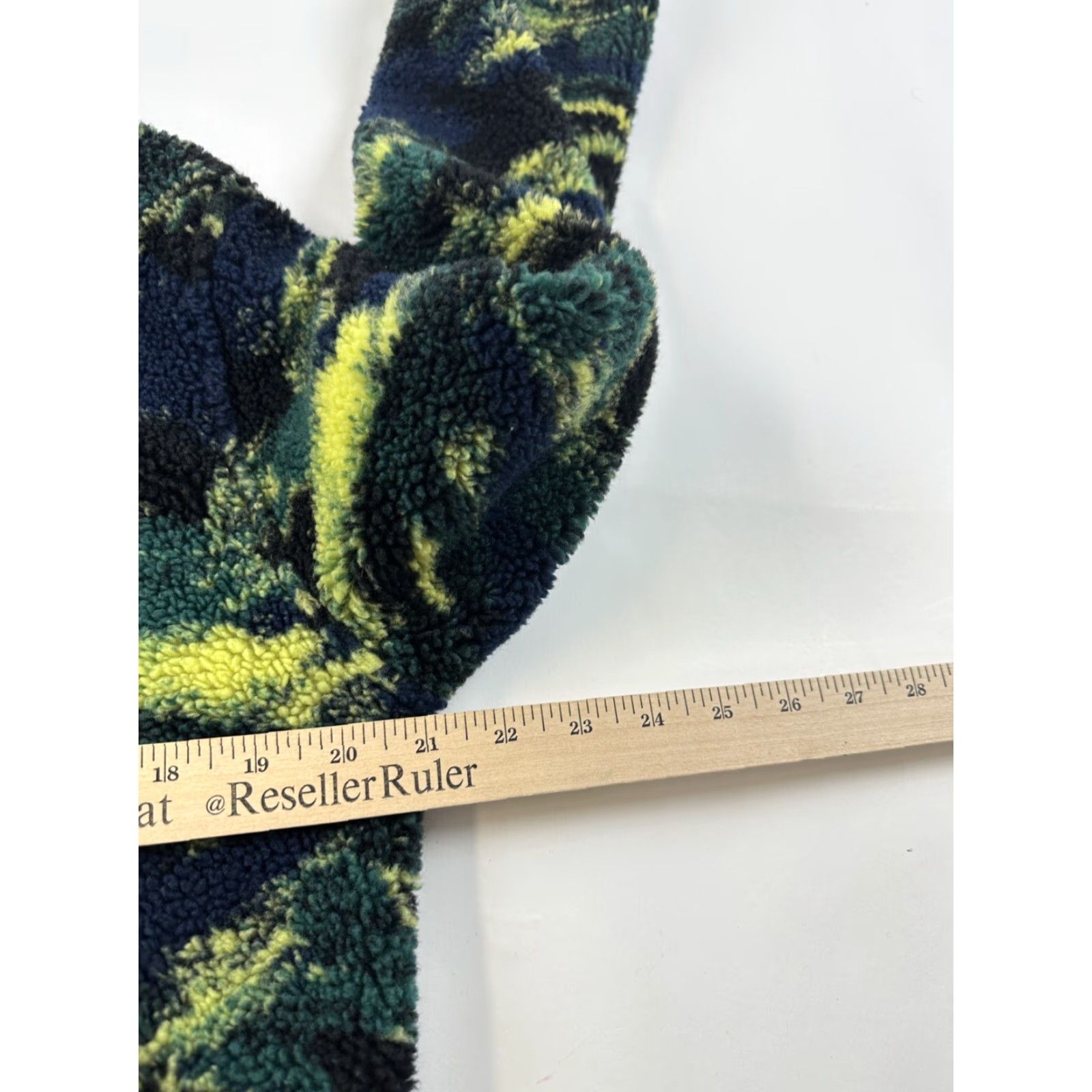 American Eagle Outfitters American Eagle Jacket Mens Small Colorful Camouflage Full Zip Sherpa Fleece Size US S / EU 44-46 / 1 - 6 Thumbnail