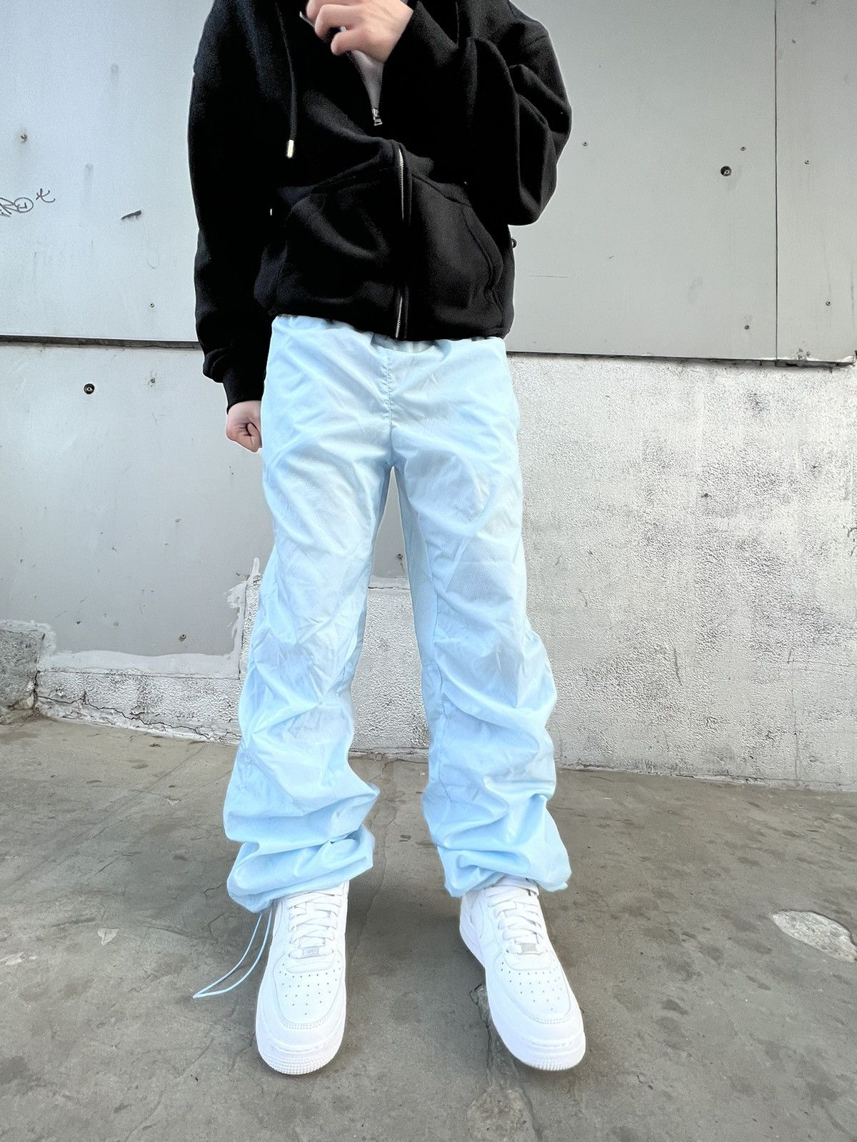 Nike Vintage Nike Pants Joggers Baby Blue Size US 30 / EU 46 - 2 Thumbnail