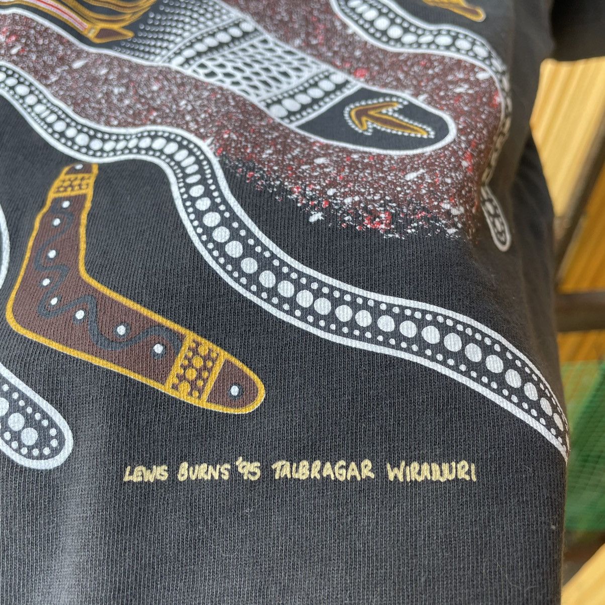 Untitled Artworks 🔥Vintage 1995 Aboriginal Australia Pop Art Tee Size US S / EU 44-46 / 1 - 6 Thumbnail