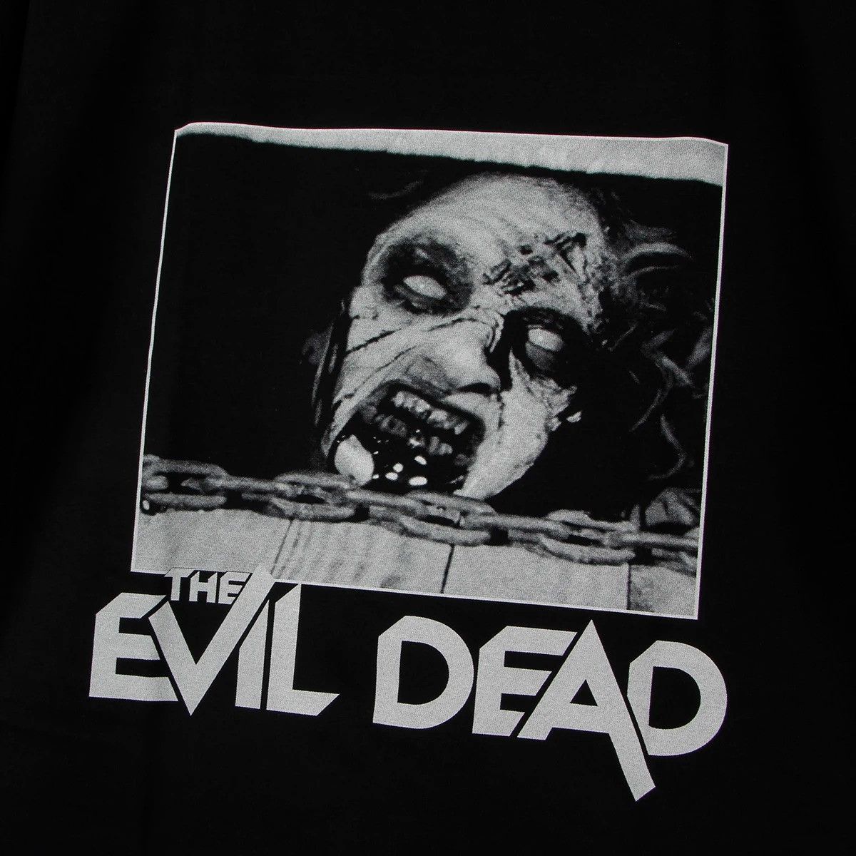 Other 80s Evil Horror T-Shirt Size US XL / EU 56 / 4 - 5 Thumbnail