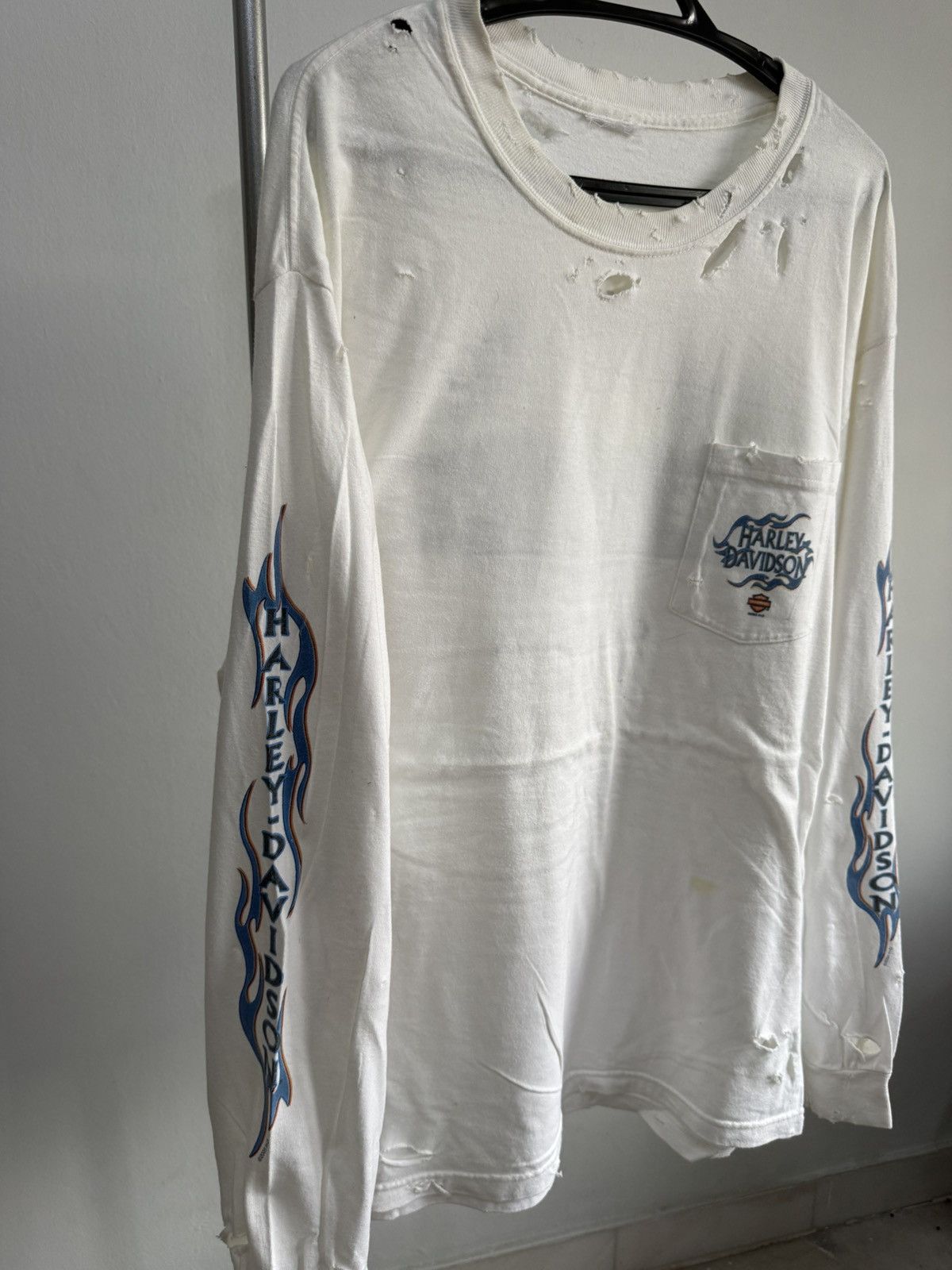 Vintage Vintage 2005 Harley Davidson Blue flame distressed shirt Size US M / EU 48-50 / 2 - 4 Thumbnail