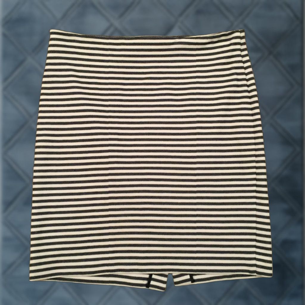 Talbots Talbots Skirt Pencil Women Size 16 Gray Blue Striped Unlined Short Cotton Blend Slit Regular Size 38" / US 16 / IT 52 - 1 Thumbnail