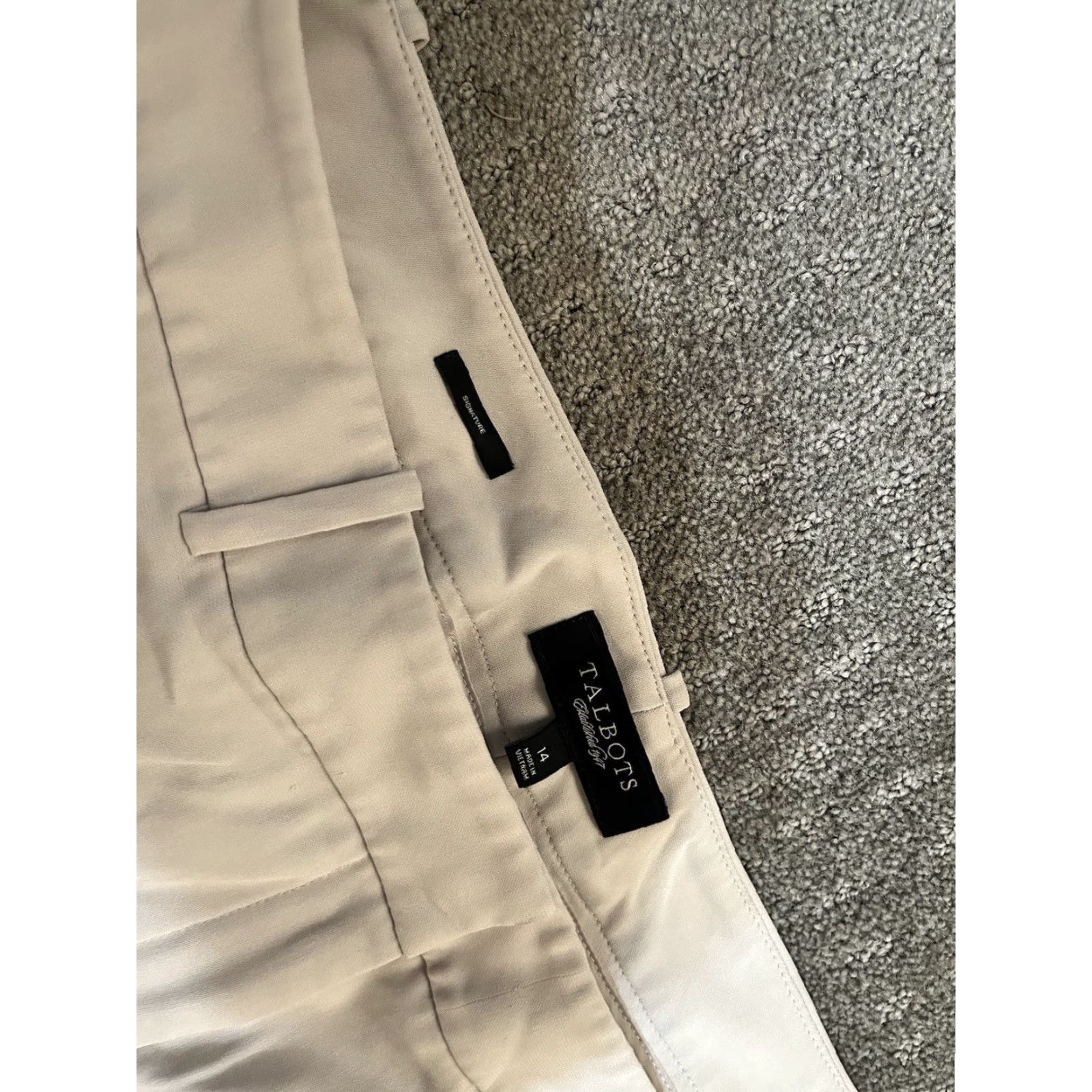 Talbots Talbots Signature Pants Womens 14 Beige Flat Front Straight Leg Chino Size 36" / US 14 / IT 50 - 3 Thumbnail