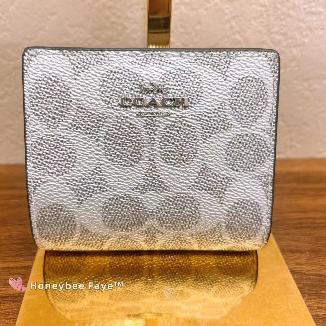 Coach NWT Coach Snap Wallet In Signature Canvas CCL96 Size ONE SIZE - 1 Thumbnail