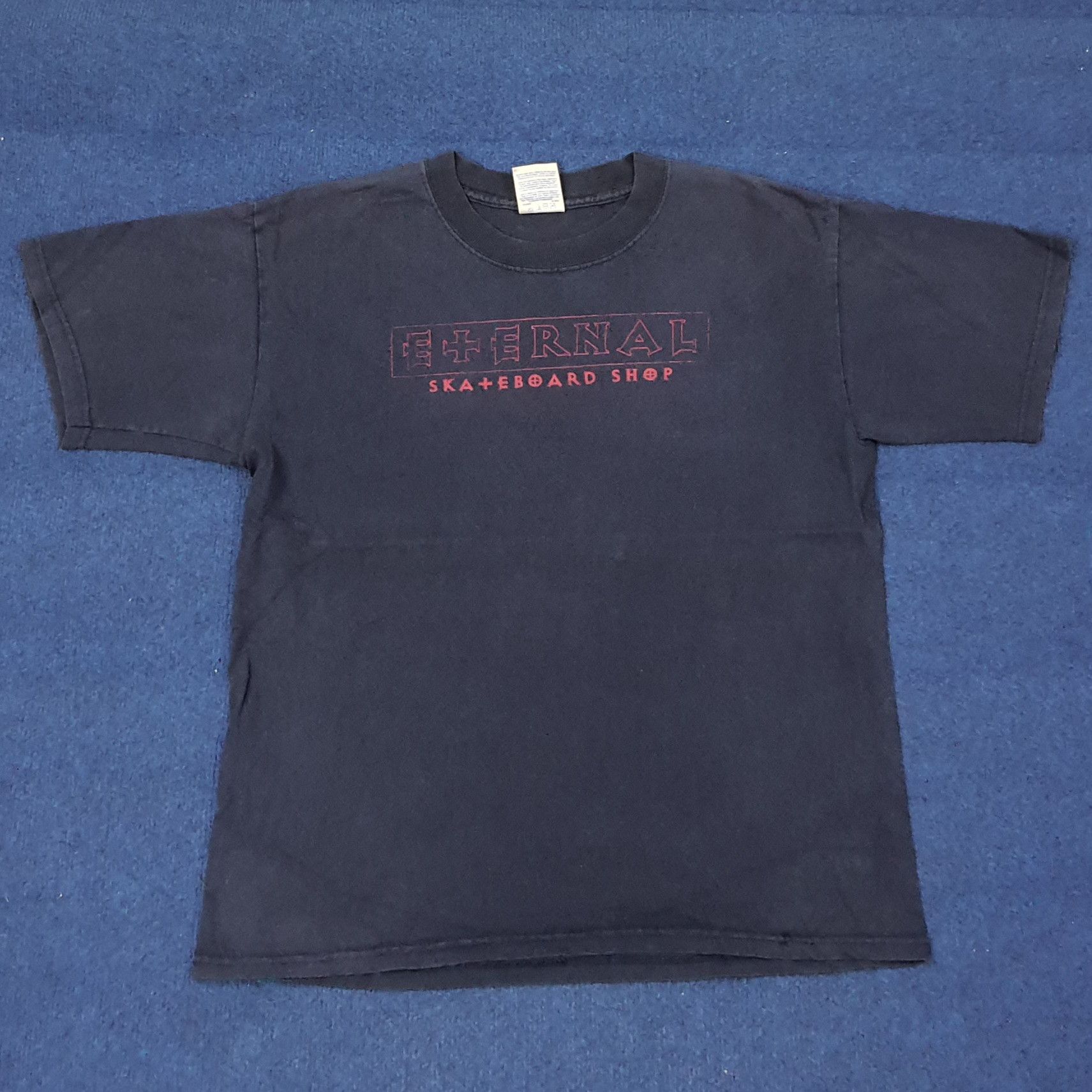 Vintage ETERNAL Skateboards Shop Streetwear Tshirt C249N29