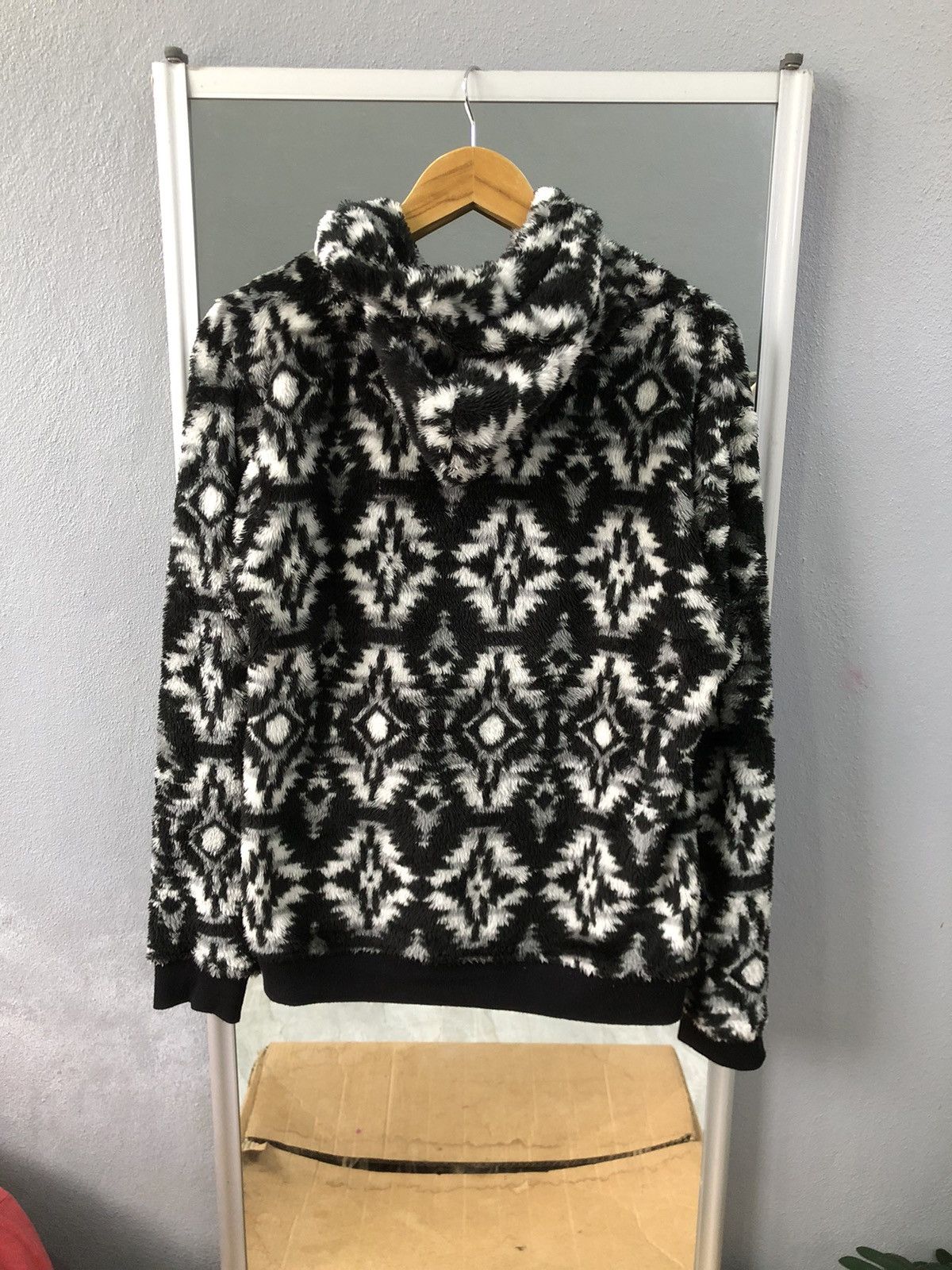 Japanese Brand Rill Fox Japan Fuzzy Tribal Fleece Hoodie Size US M / EU 48-50 / 2 - 9 Thumbnail