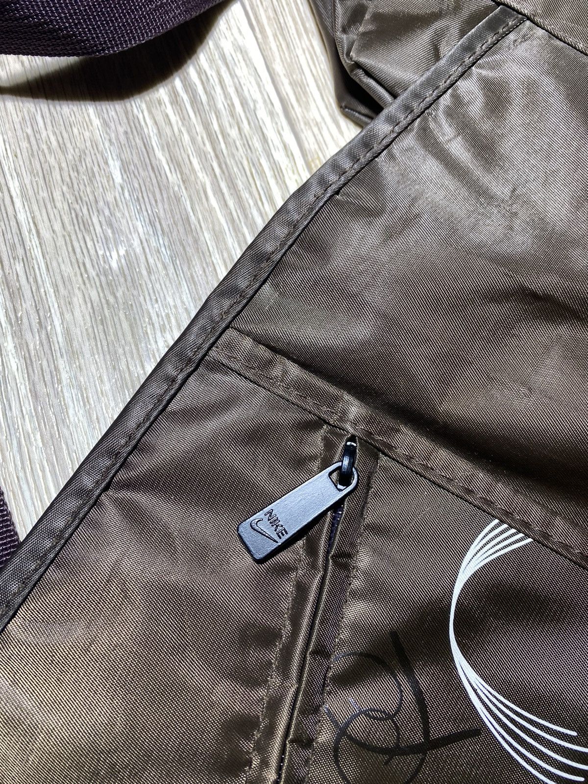 Nike Vintage Gorpcore Nike messenger sling pocket grailsale 🔥 bag Size ONE SIZE - 20 Thumbnail