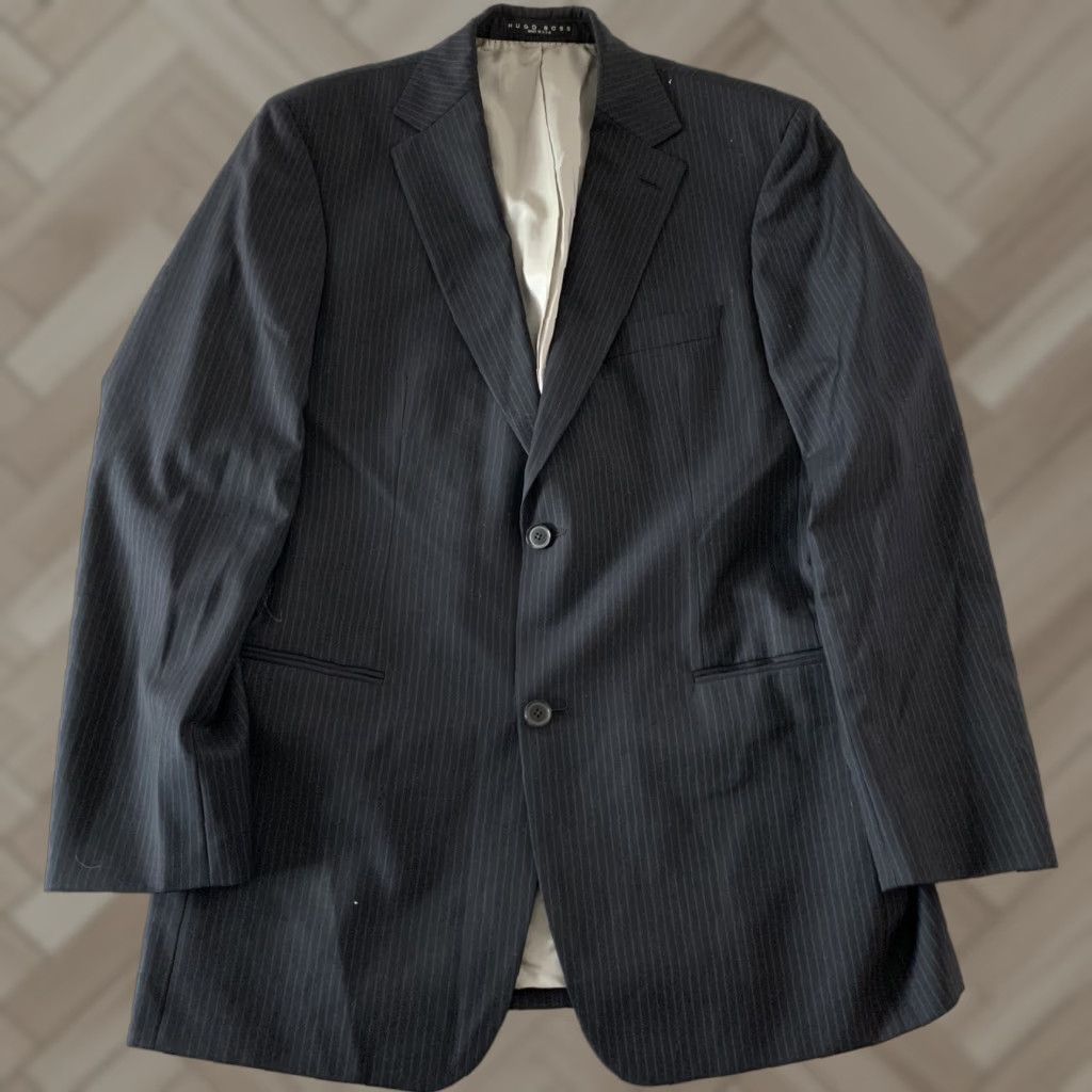 Hugo Boss HUGO BOSS Bertolucci 2 Button Striped Navy Blue Suit Jacket Men's 42L Blazer Adult Blue Striped 90s? Size 42R - 1 Thumbnail
