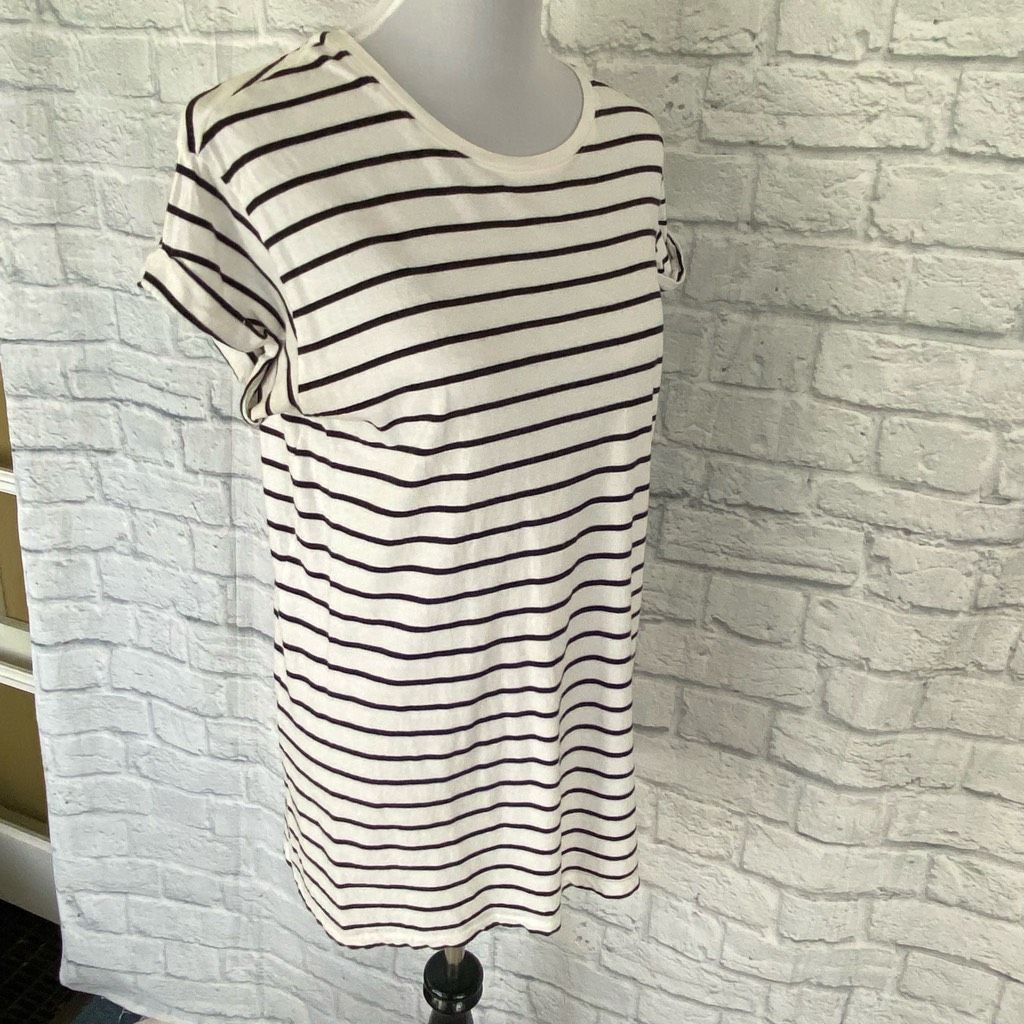 H&M H&M divided women S scoopneck short sleeve long length strip Size S / US 4 / IT 40 - 5 Thumbnail