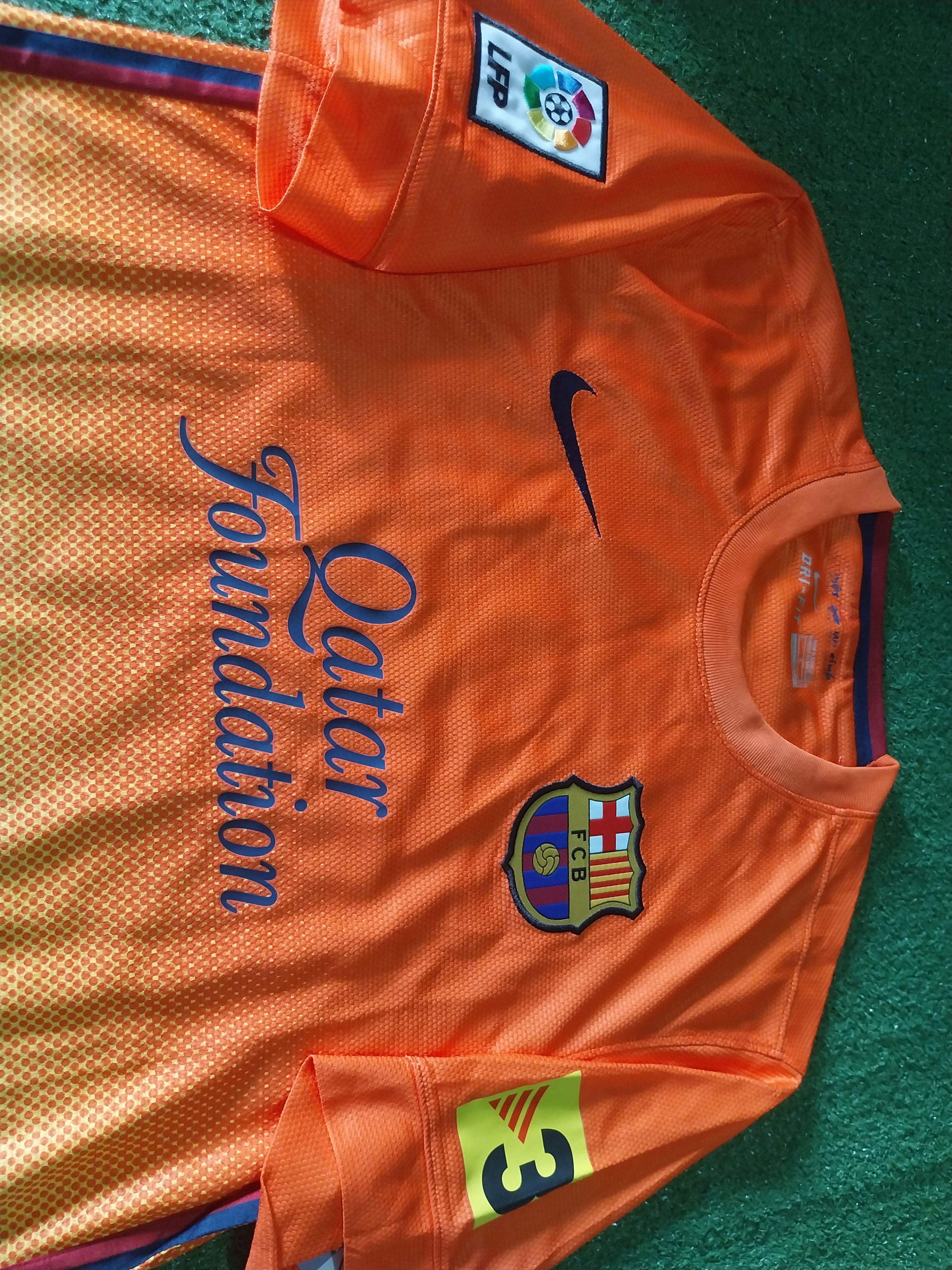 Nike Barcelona away 2012/2013 david villa jersey football Size US S / EU 44-46 / 1 - 3 Thumbnail
