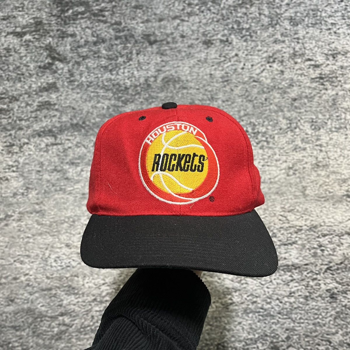 NBA VINTAGE 90s HOUSTON ROCKETS WOOL NBA SNAPBACK HAT Size ONE SIZE - 1 Thumbnail