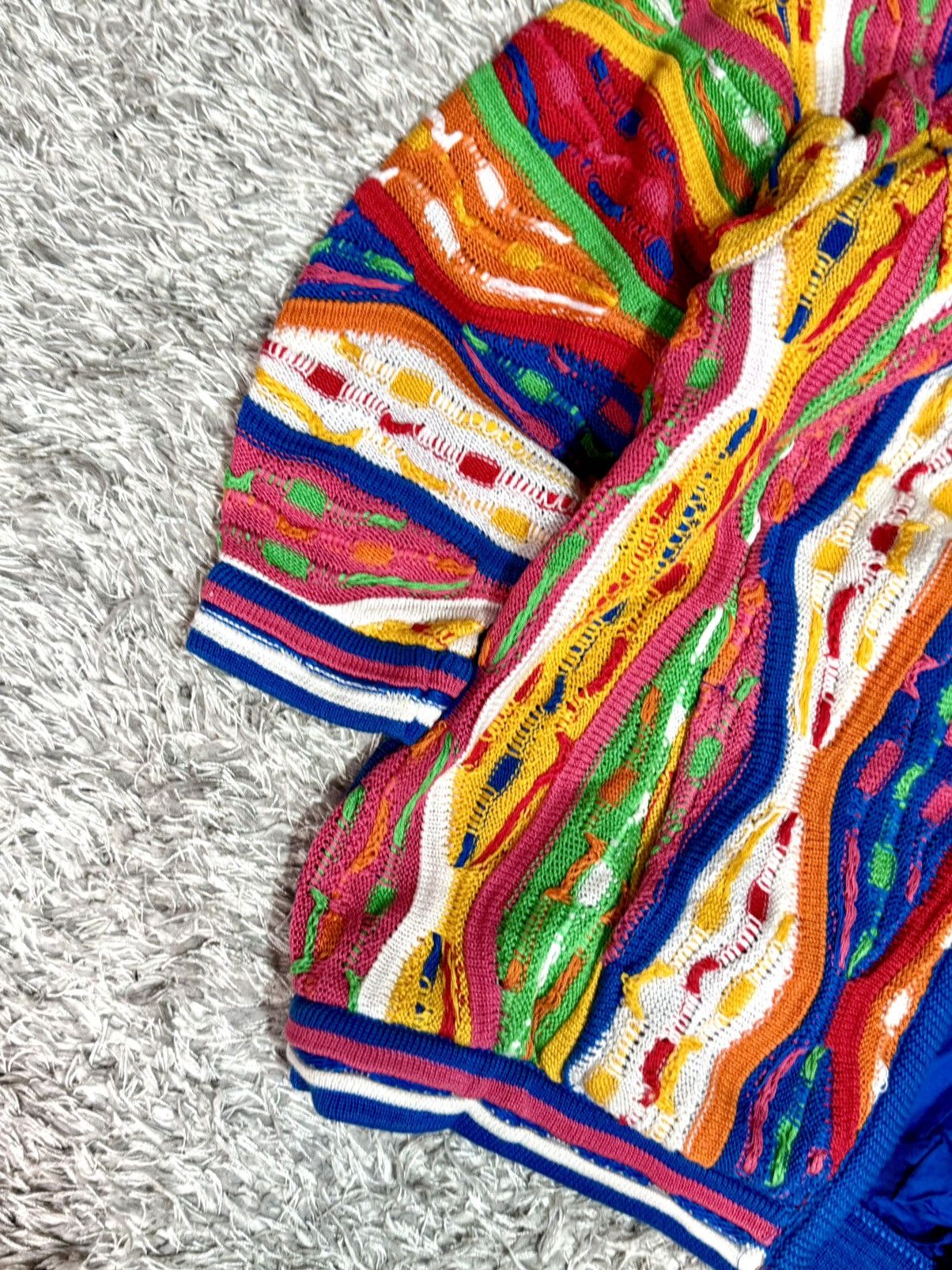 Coogi STEAL! CRAZY COOGI 10-12 YEAR KIDS 3D CABLE CARDIGAN/JACKET Size US XXS / EU 40 - 3 Thumbnail