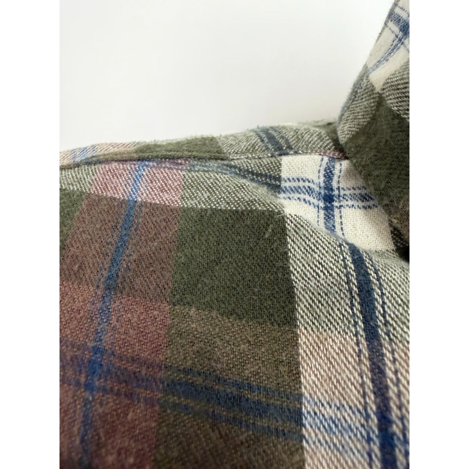 Roundtree & Yorke VINTAGE Roundtree & Yorke Flannel Shirt Men XL Olive Plaid Cotton 90s 90s Grunge Hipster Outdoor Preppy Button-Up Collared Long Sleeve Size US XL / EU 56 / 4 - 5 Thumbnail