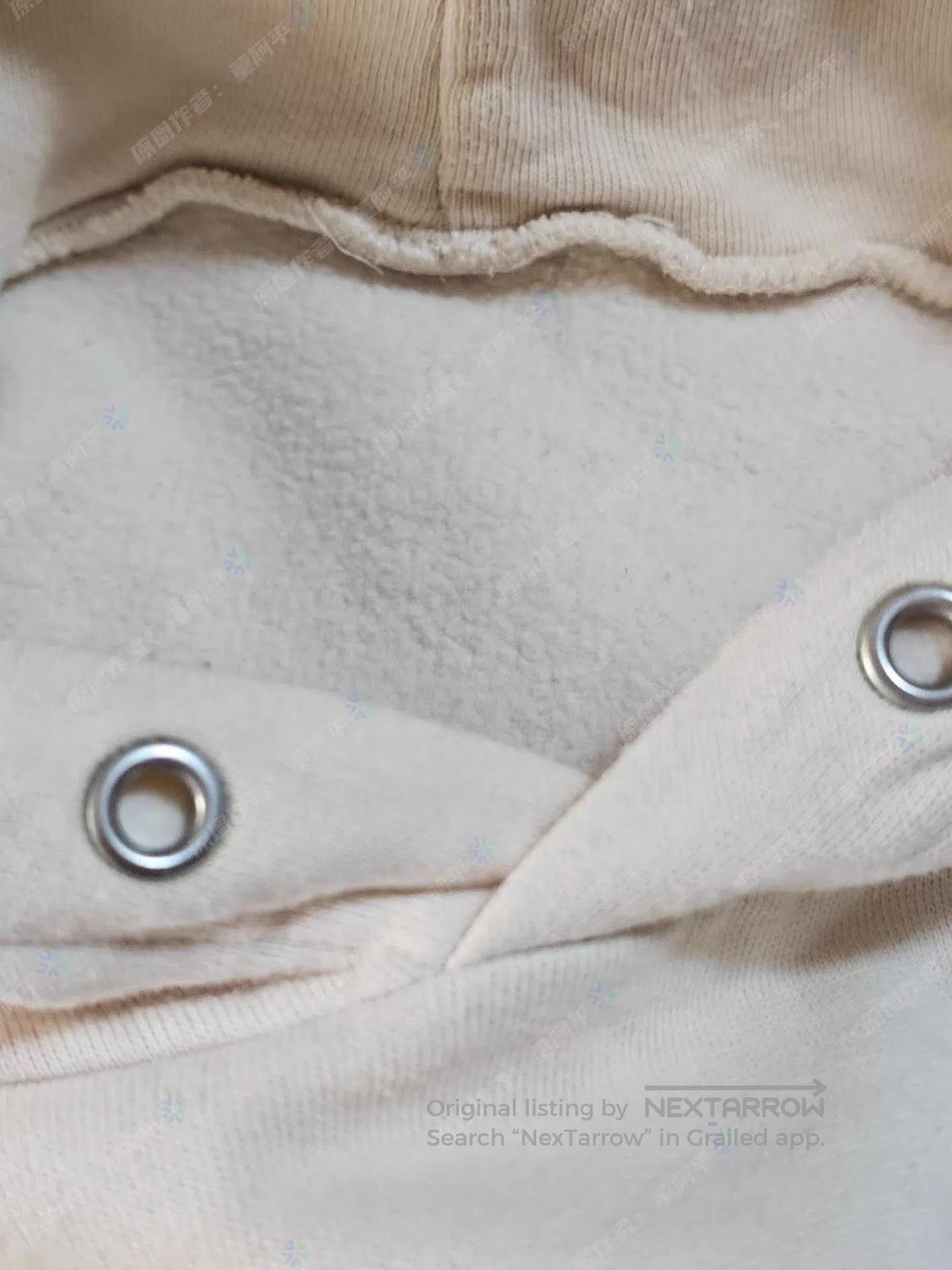 Balenciaga Beige Hoodie with Front Pocket . Size US XXS / EU 40 - 6 Thumbnail