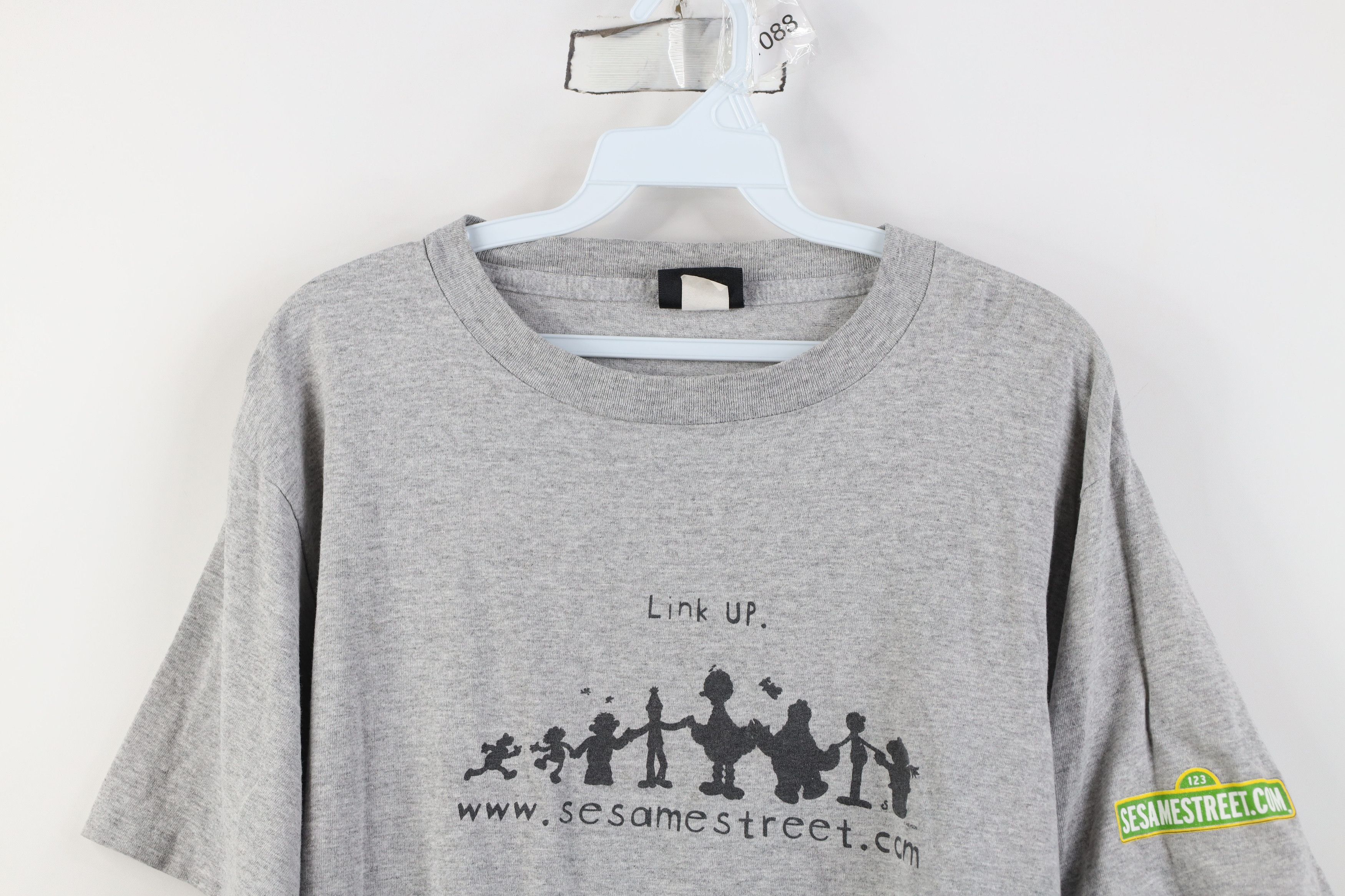 Vintage Vintage 90s Y2K Sesame Street Linkup Website T-Shirt USA Size US L / EU 52-54 / 3 - 2 Thumbnail