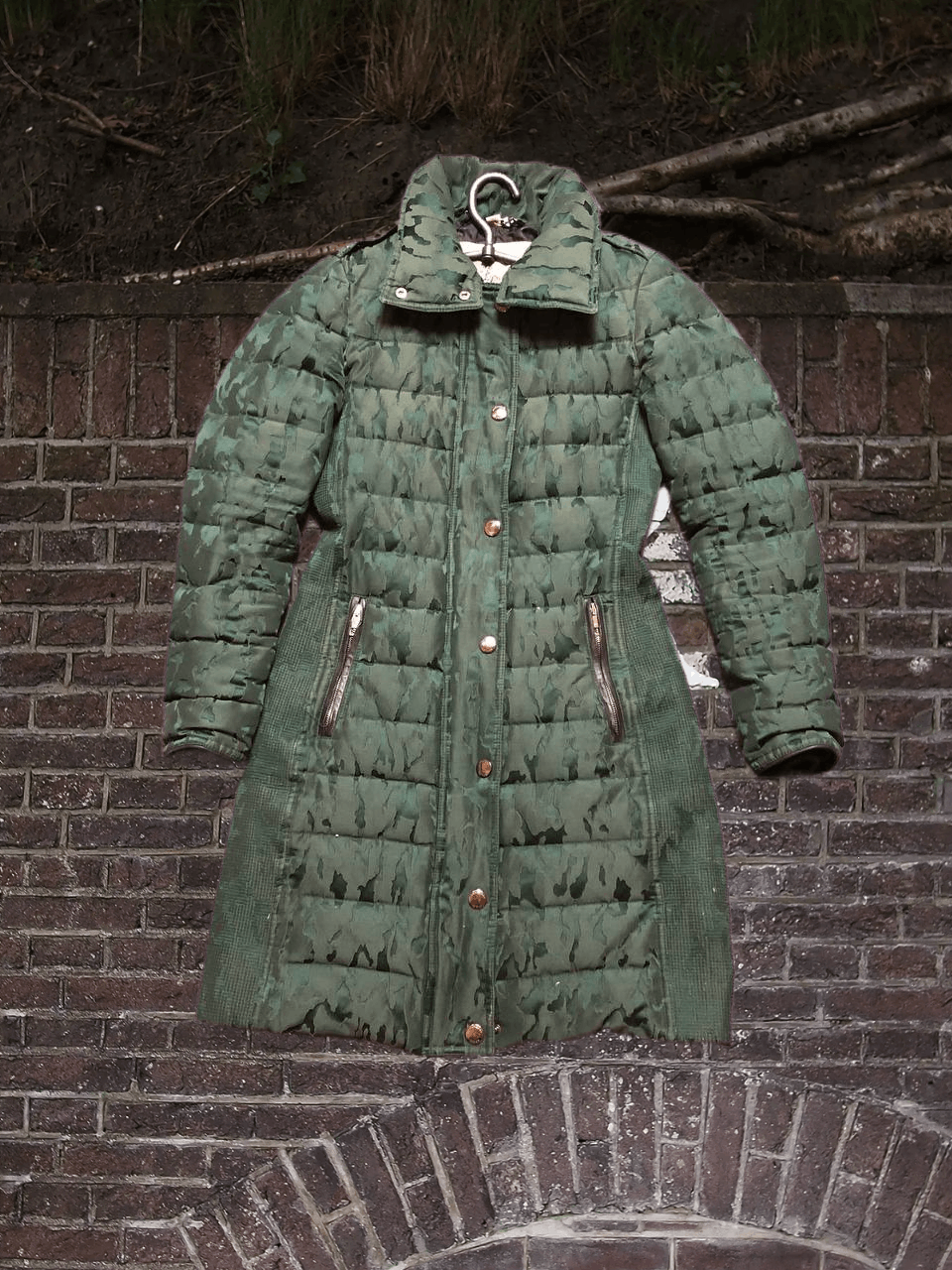 Burberry Luxury vintage Burberry London down jacket Y2K Streetwear Size XS / US 0-2 / IT 36-38 - 1 Thumbnail