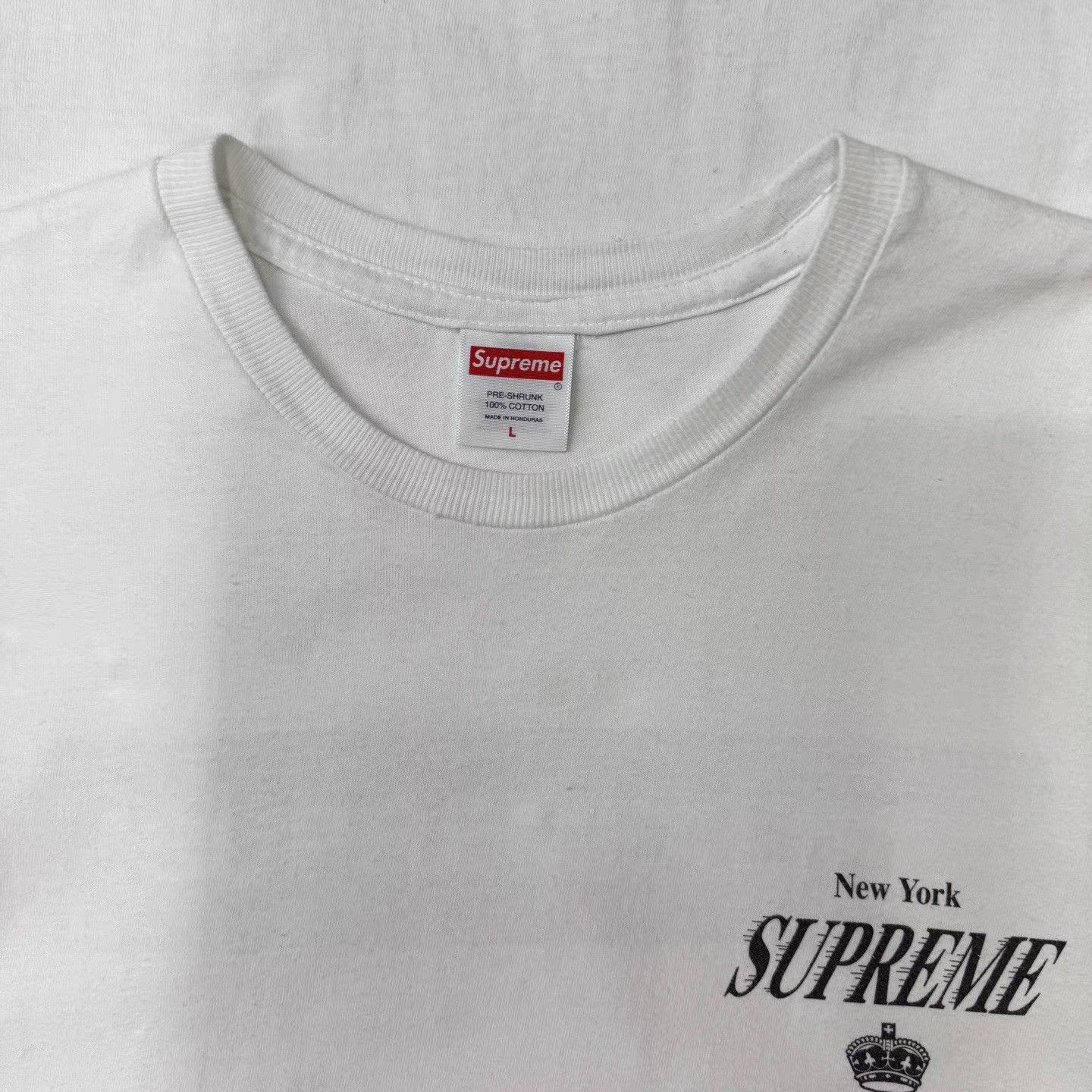 Supreme Supreme White Crown Print Short Sleeve Tee Q10 Size US L / EU 52-54 / 3 - 3 Thumbnail
