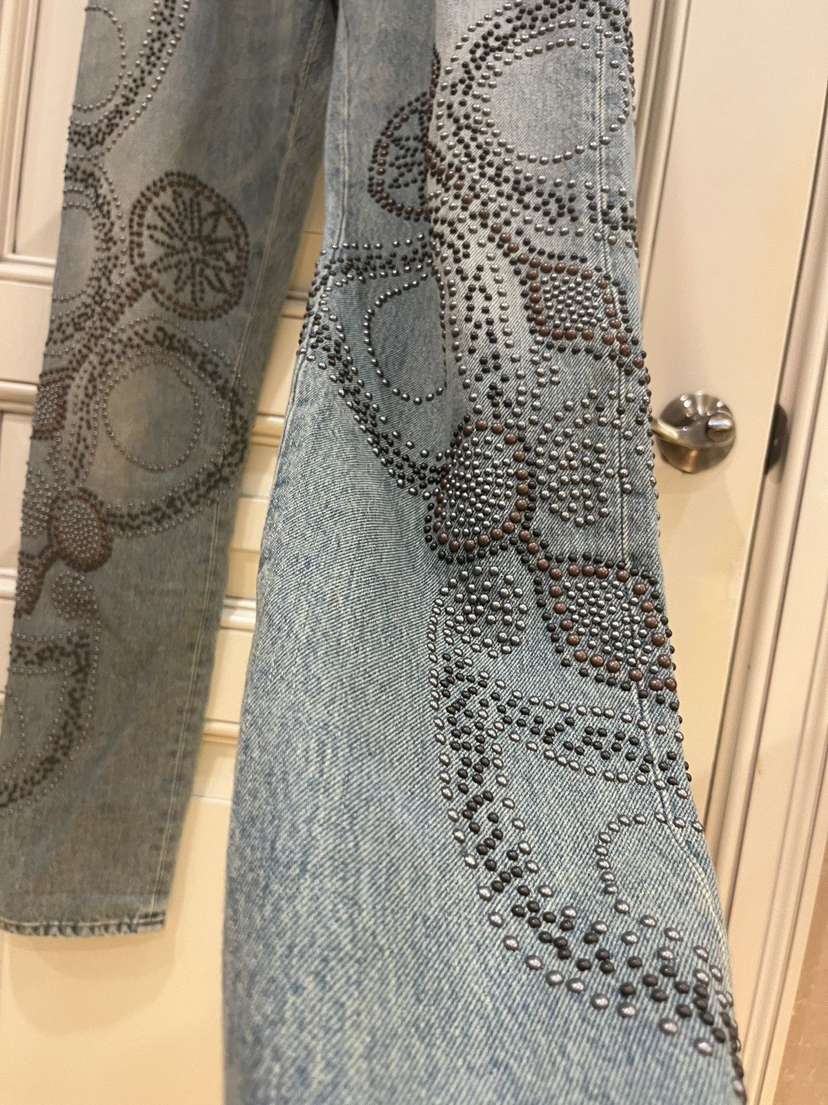 Valentino Valentino Slim-fit studded faded denim jeans size29 Size US 29 - 15 Thumbnail