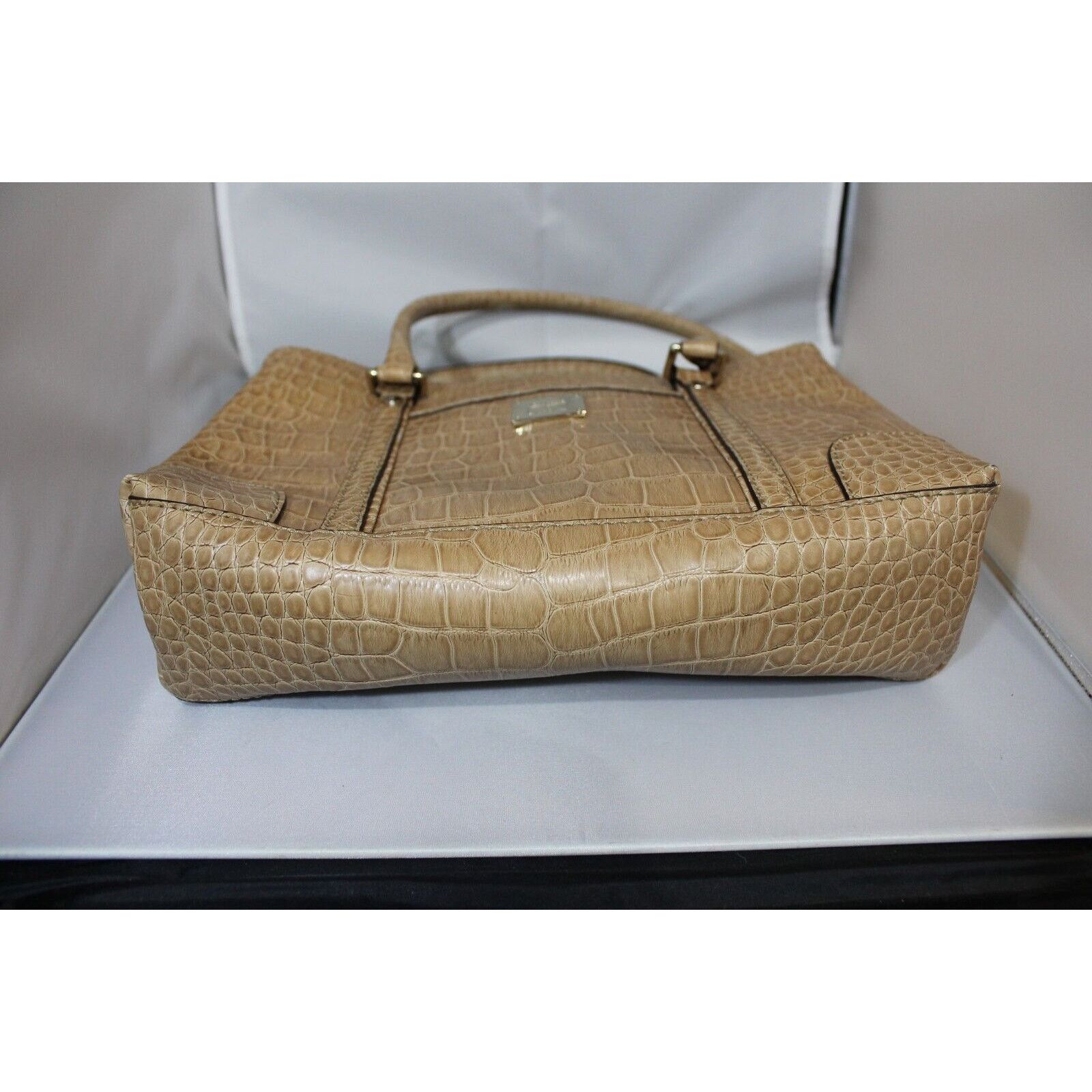 Liz Claiborne Liz Claiborne Faux Snake Skin Handbag Purse Tan Silver Size ONE SIZE - 4 Thumbnail