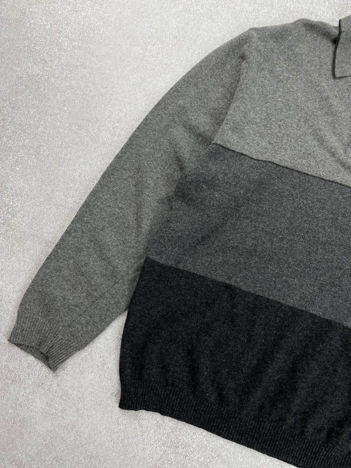 Versace × Versace Jeans Couture × Vintage Vintage Versace Jeans Couture Wool Sweater Size US XXL / EU 58 / 5 - 4 Thumbnail