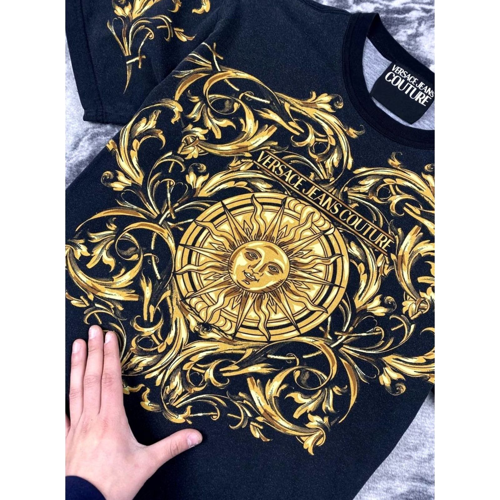 Versace Jeans Couture Versace Jeans Couture Baroque Logo T Shirt Men Size M Black Size US M / EU 48-50 / 2 - 2 Thumbnail