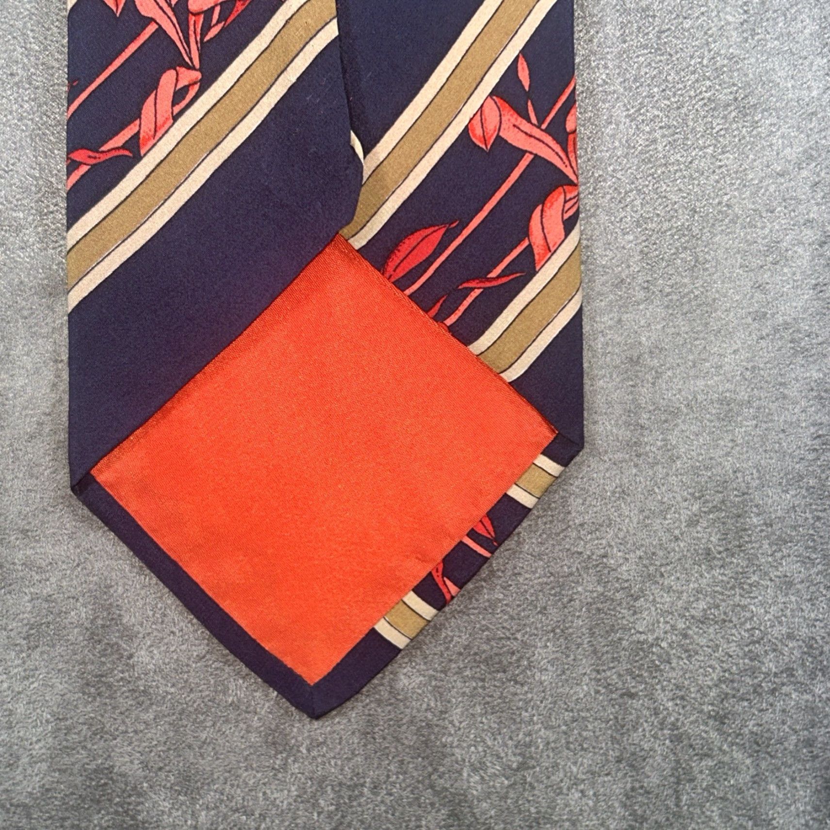 Vintage Leonard Paris Tie 100% Silk Blue Red Floral Neck Tie Italy Men's Classic 57"-60" Size ONE SIZE - 6 Thumbnail
