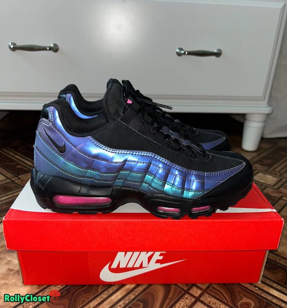 Nike Nike Air Max 95 Premium Throwback Future Size US 8 / EU 41 - 2 Thumbnail