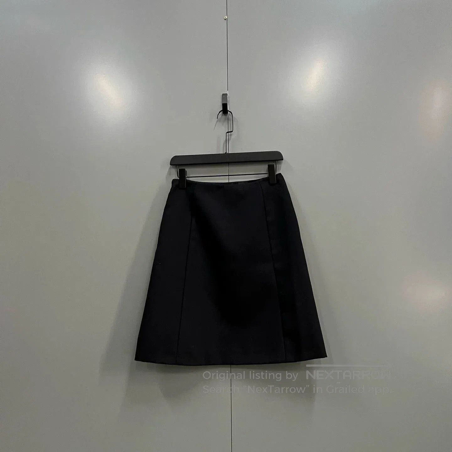 Prada PRADA Black A-line Skirt. Size 35" - 2 Thumbnail