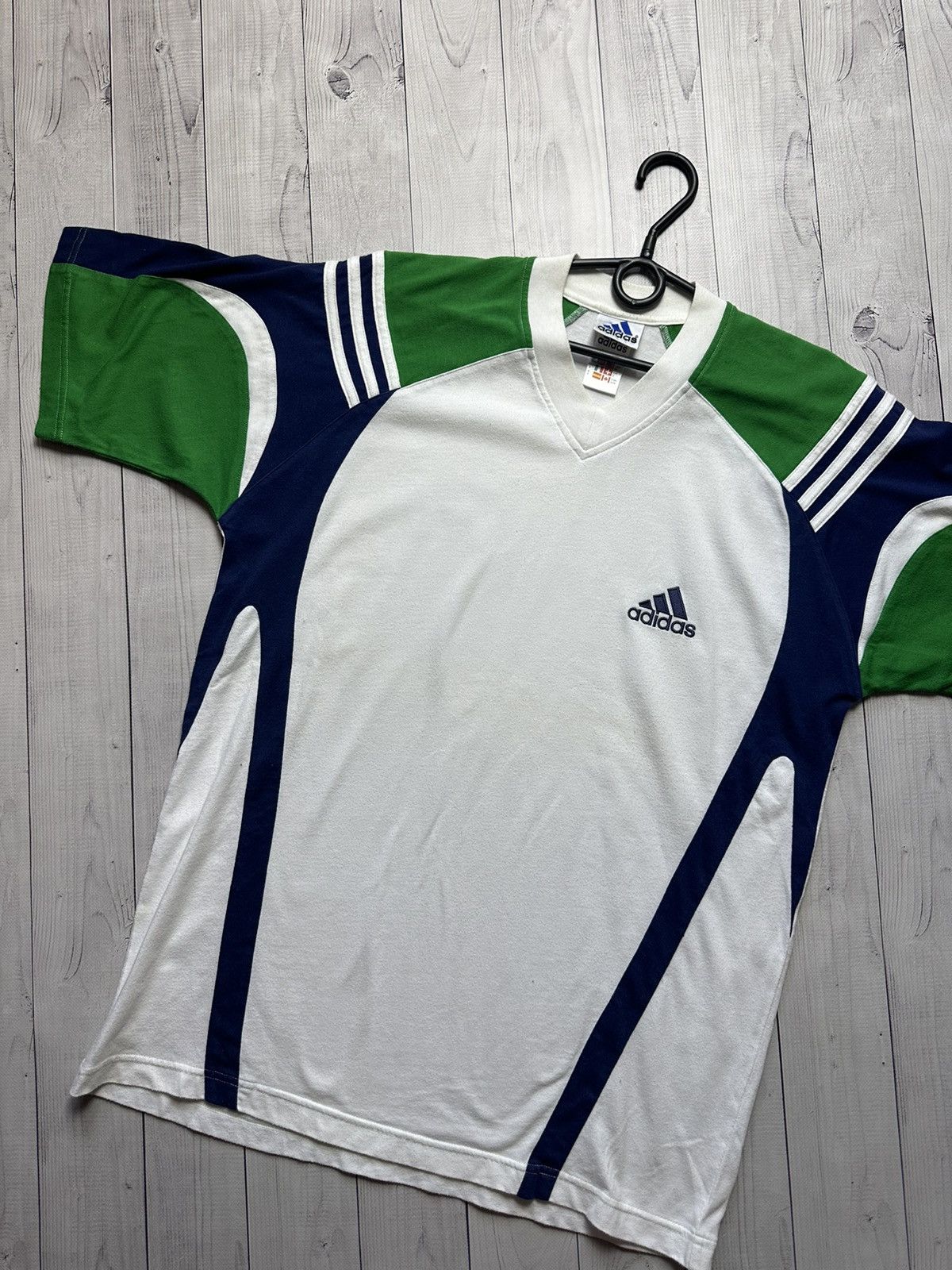 Adidas × Vintage Vintage adidas logo tee rare size M Size US M / EU 48-50 / 2 - 2 Thumbnail