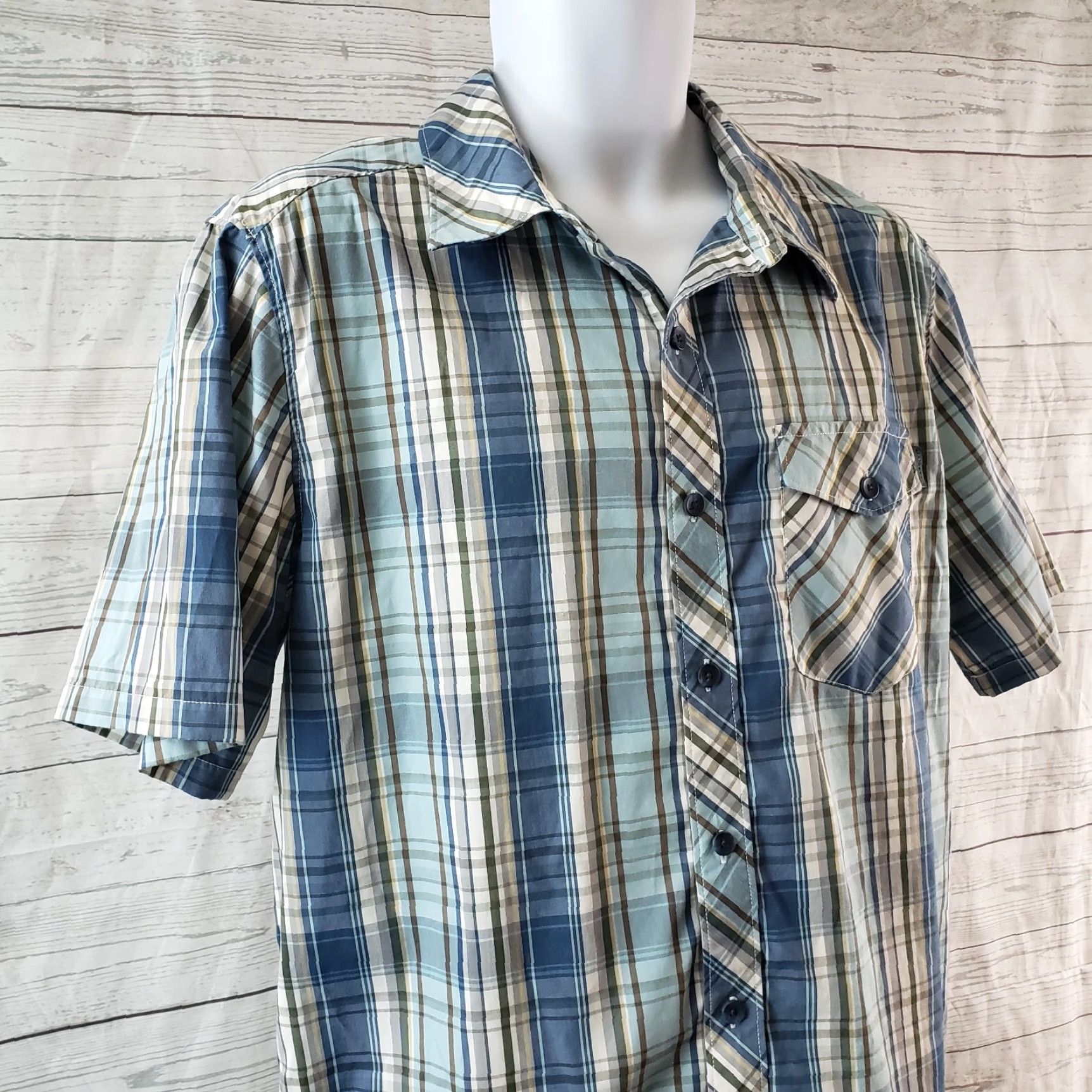 Merrell Merrell Mens Button Front Shirt Sz Large Blue Plaid Short Sleeve Shirt Size US L / EU 52-54 / 3 - 2 Thumbnail