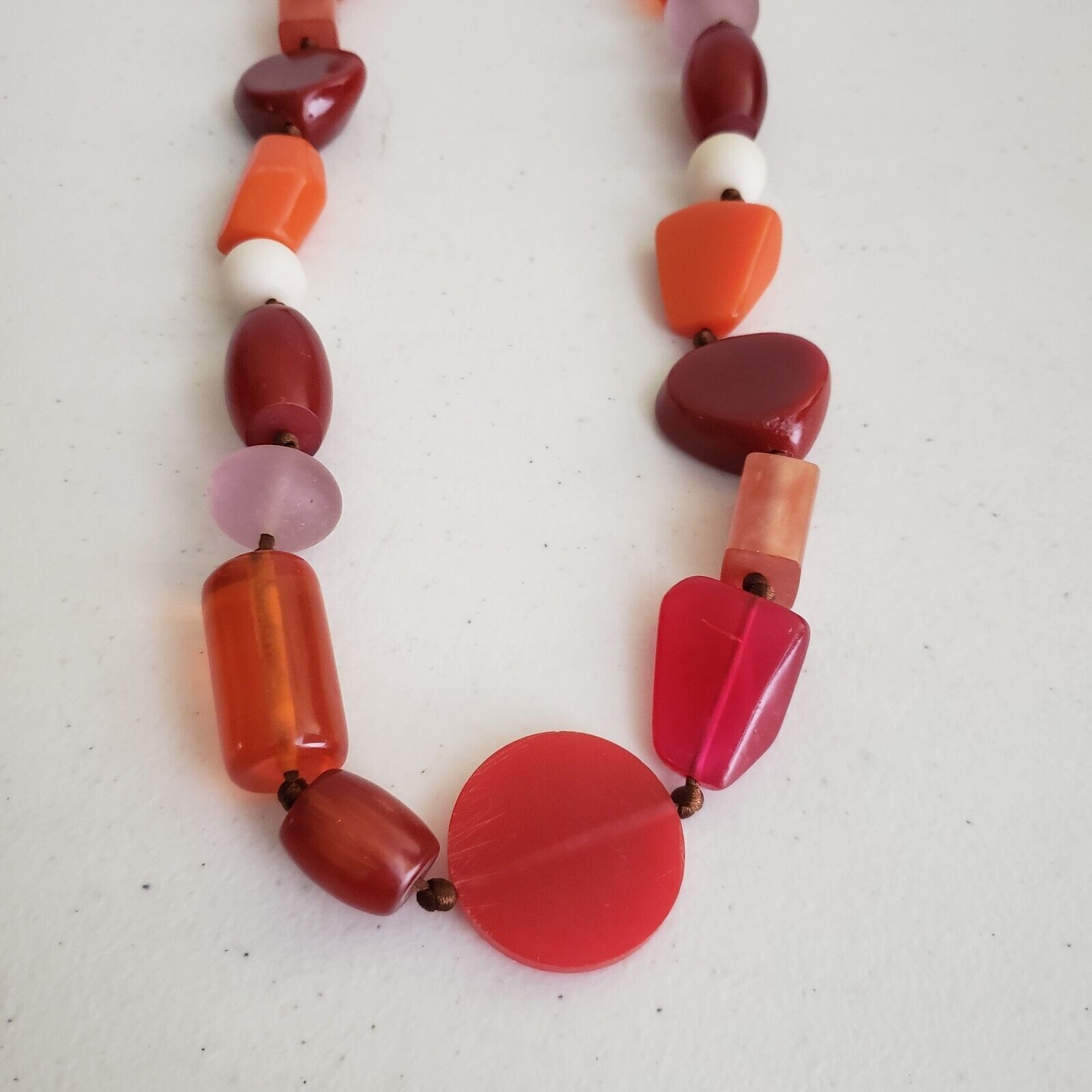 Vintage Vtg Chunky Celluloid Resin Beaded Necklace Beads Leather Size ONE SIZE - 2 Thumbnail