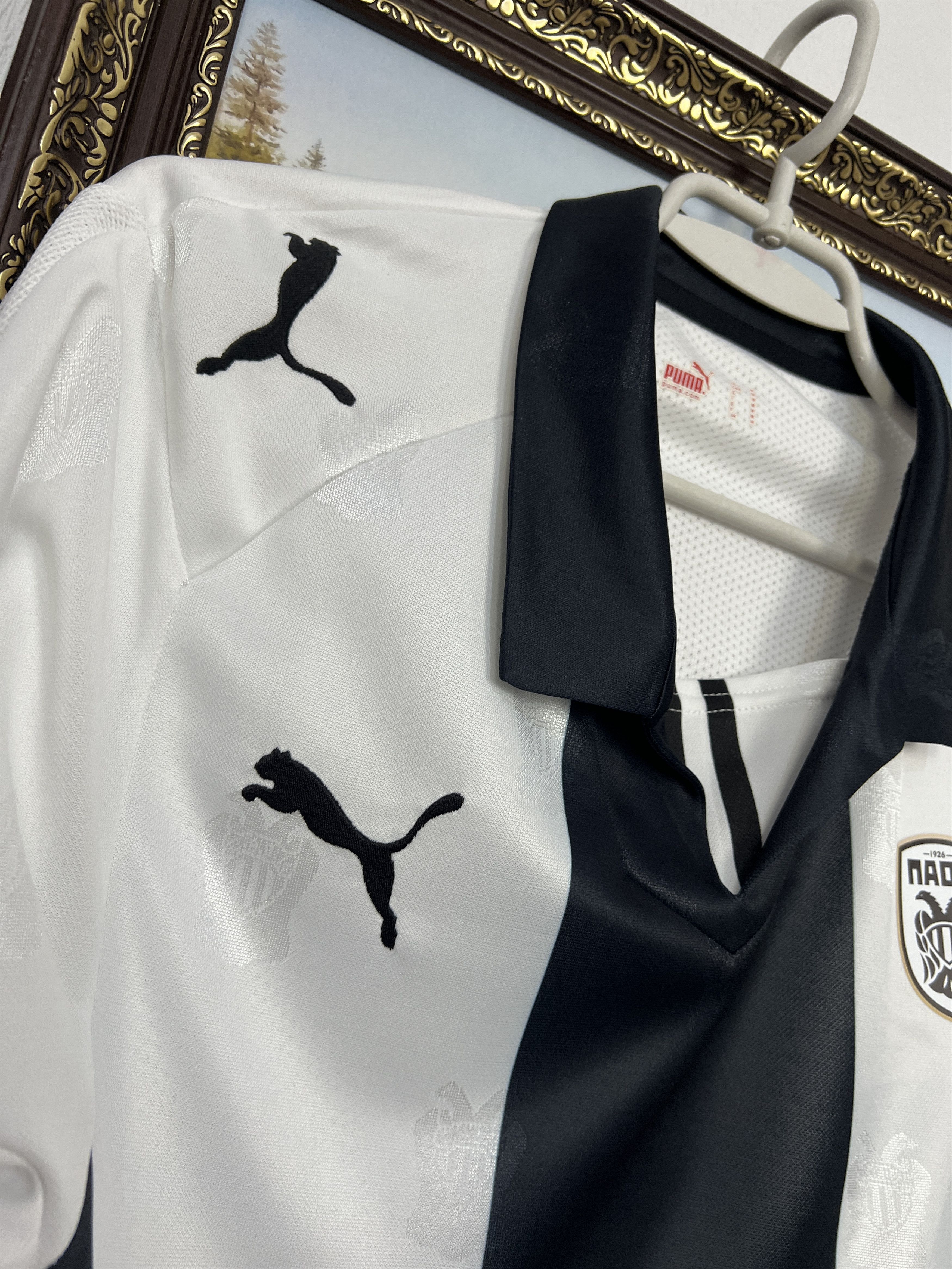 Puma PAOK FC Home football shirt 2010 Soccer Puma Jersey Size US M / EU 48-50 / 2 - 4 Thumbnail