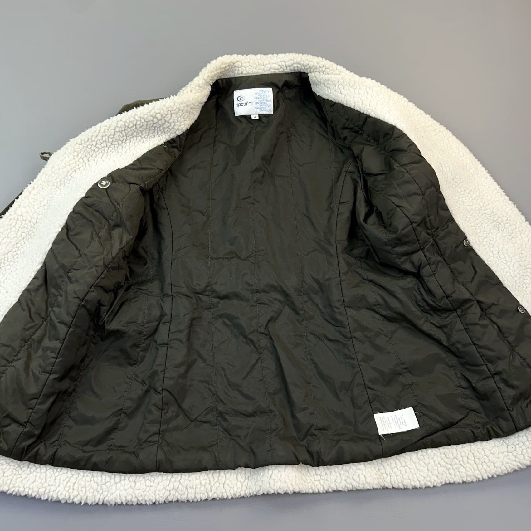 Rip Curl VINTAGE Rip Curl Jacket Womens Medium Green Corduroy Sherpa Lined Outdoor Y2K Size M / US 6-8 / IT 42-44 - 5 Thumbnail