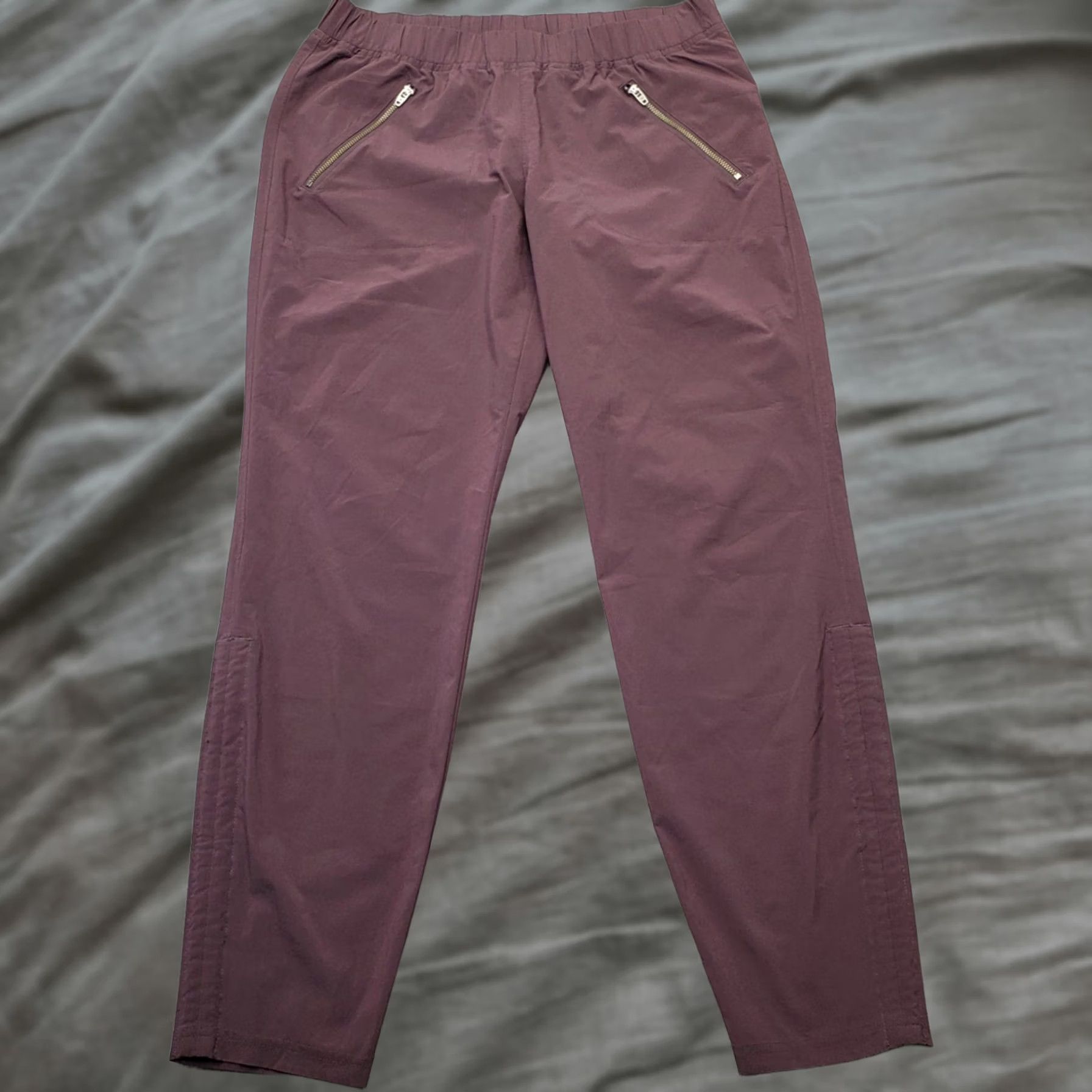 Athleta Athleta Womens Sweatpants 4 Purple Relaxed Elastic Waist Zip Pocket Tapered Leg - Size 4 - Pant, Casual, Activewear, Travel, 28 Inseam Size 27" / US 4 / IT 40 - 1 Thumbnail