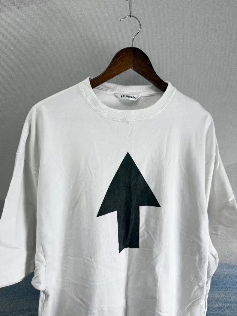 Balenciaga Balenciaga White Arrow Short Sleeve TShirt-2506 Size US XS / EU 42 / 0 - 2 Thumbnail