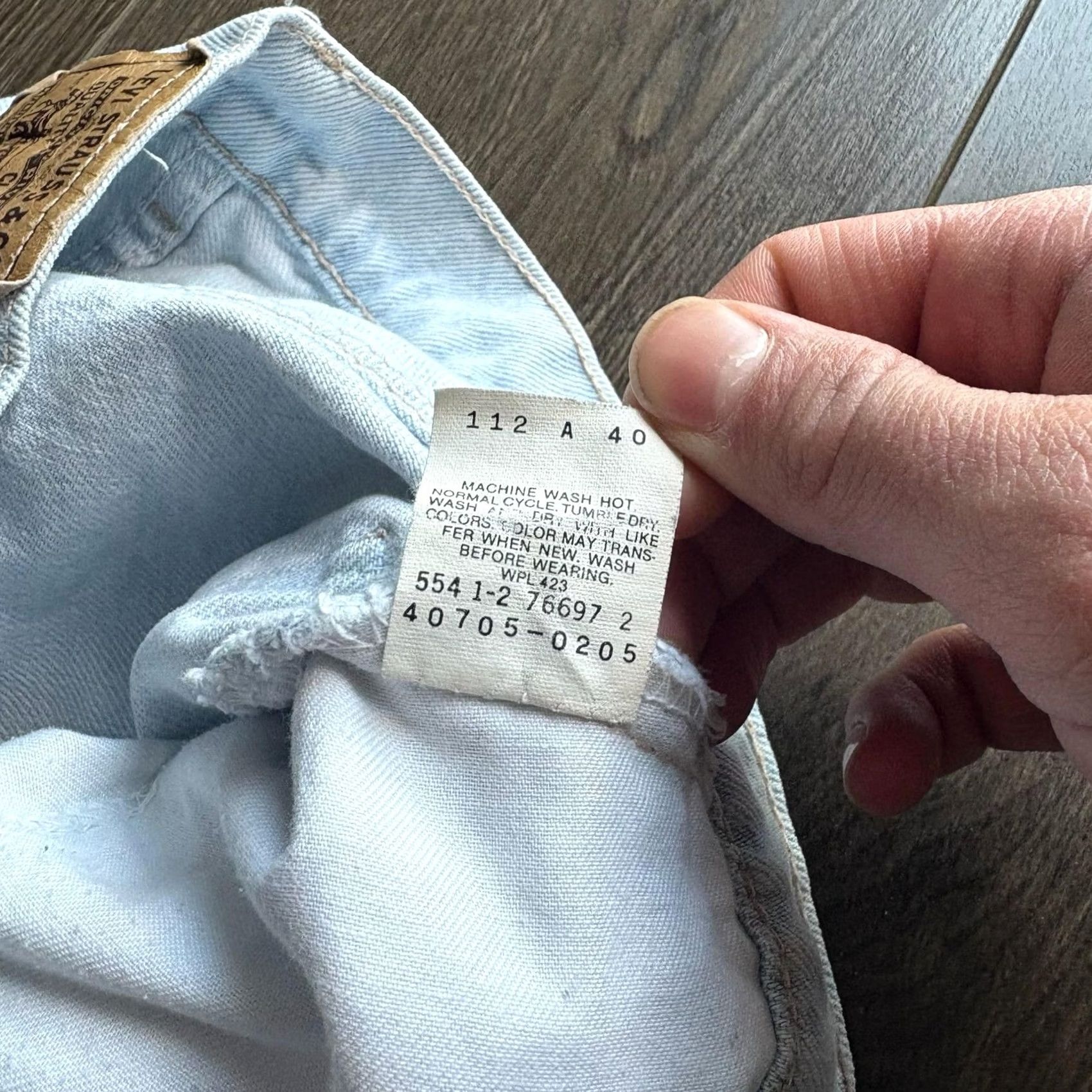 Levi's VINTAGE Levi's 550 Shorts Bermuda Light Denim 29 Women USA Jorts Five-Pocket Pocket Distressed Cutoff 1989 Mens Womens Boys Girls Size 29" - 5 Thumbnail