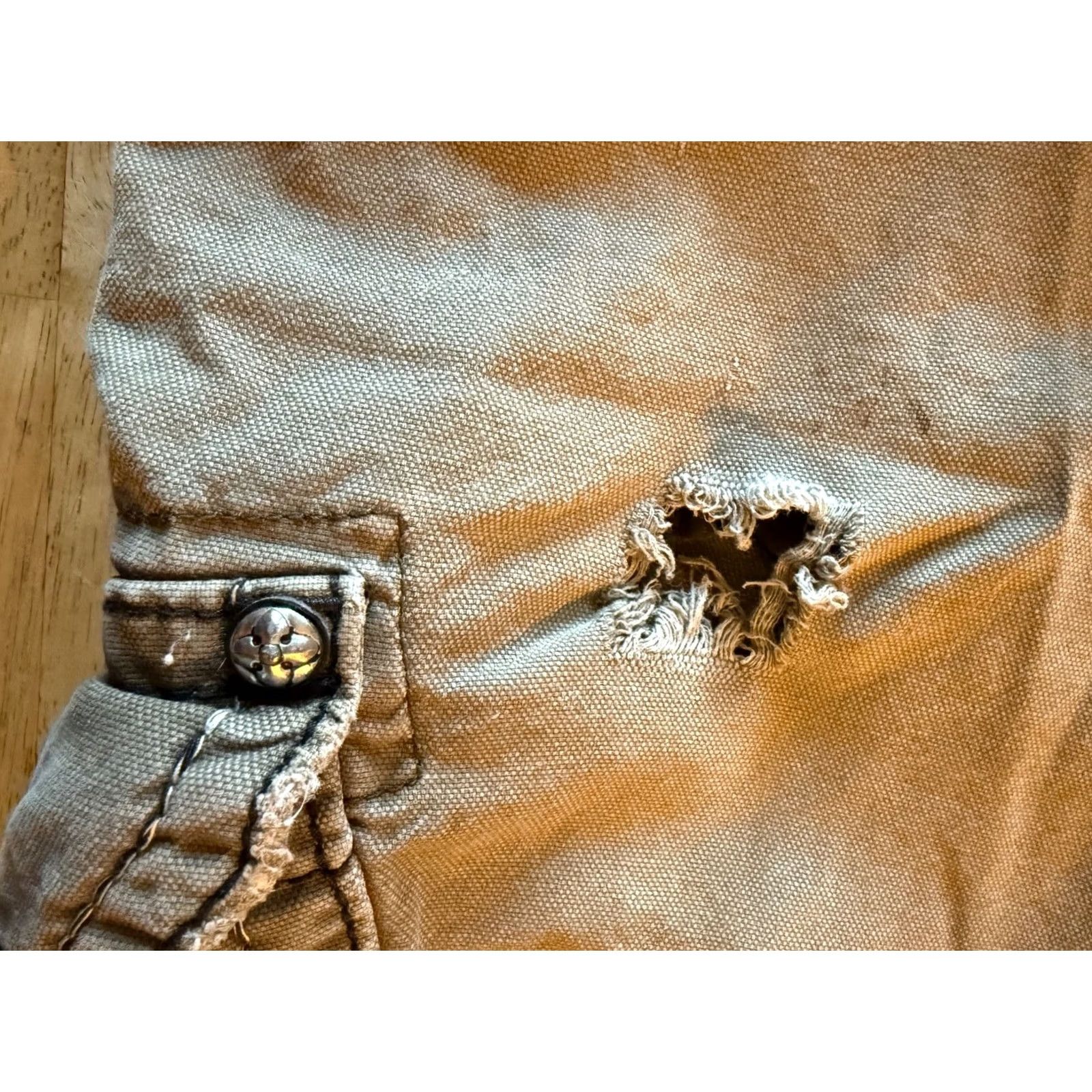 Vintage VINTAGE Rock Revival Classic Men's Cargo Shorts Gray Distressed Embroidered 36 Size | Regular Fit | 13in Inseam Size US 32 / EU 48 - 5 Thumbnail
