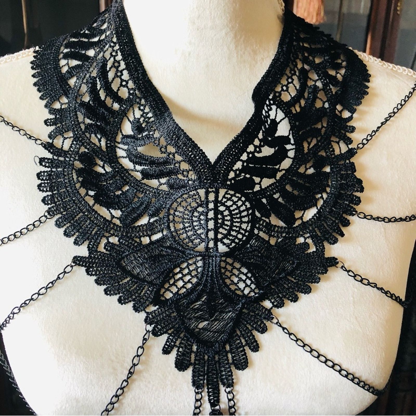 Jewelry Wide lace neckline fringe body jewelry elegant NIP Size ONE SIZE - 2 Thumbnail