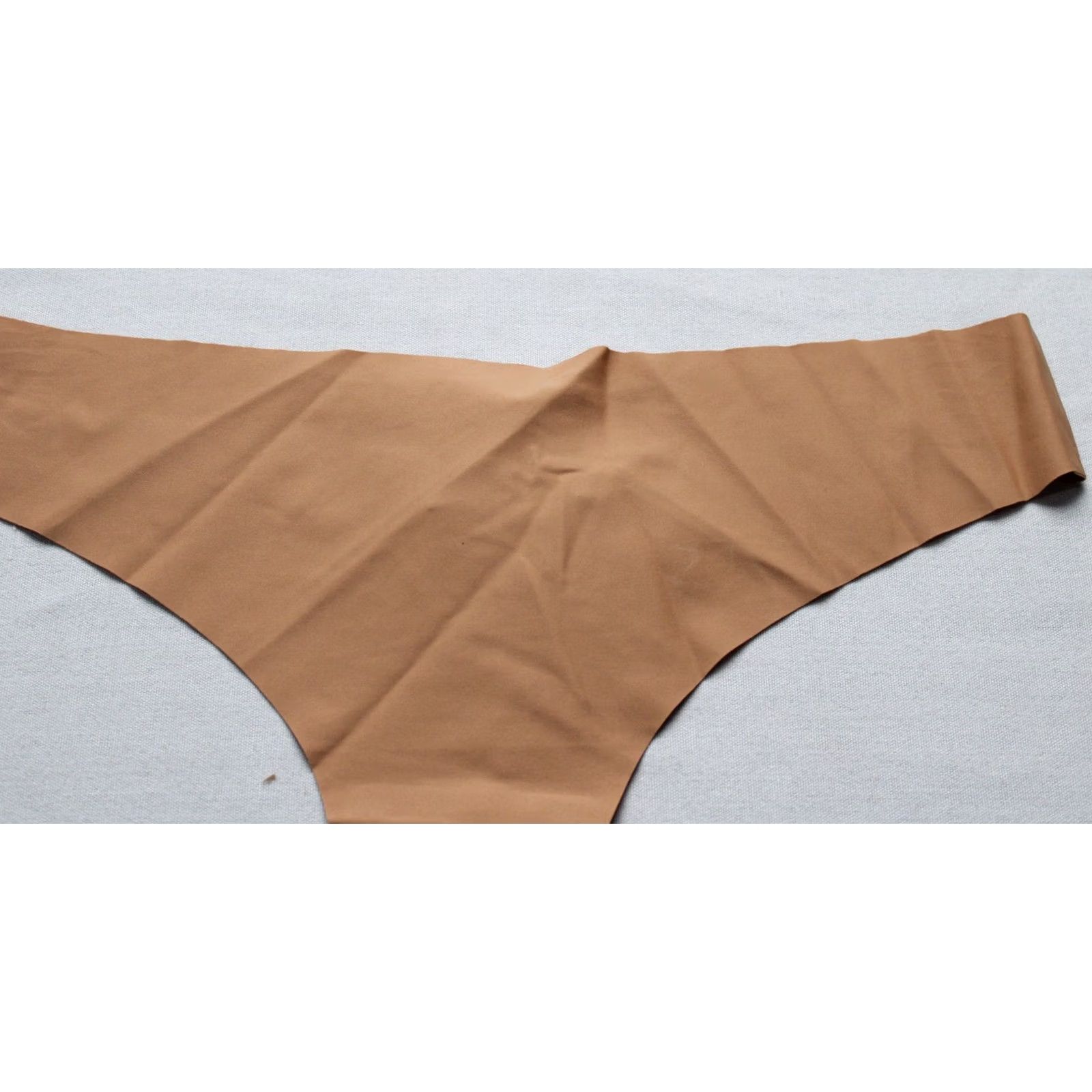 Vintage Etam Women's Pure Fit Microfibre Thong Panty AR8 Sand Medium Size 32" / US 10 / IT 46 - 2 Thumbnail