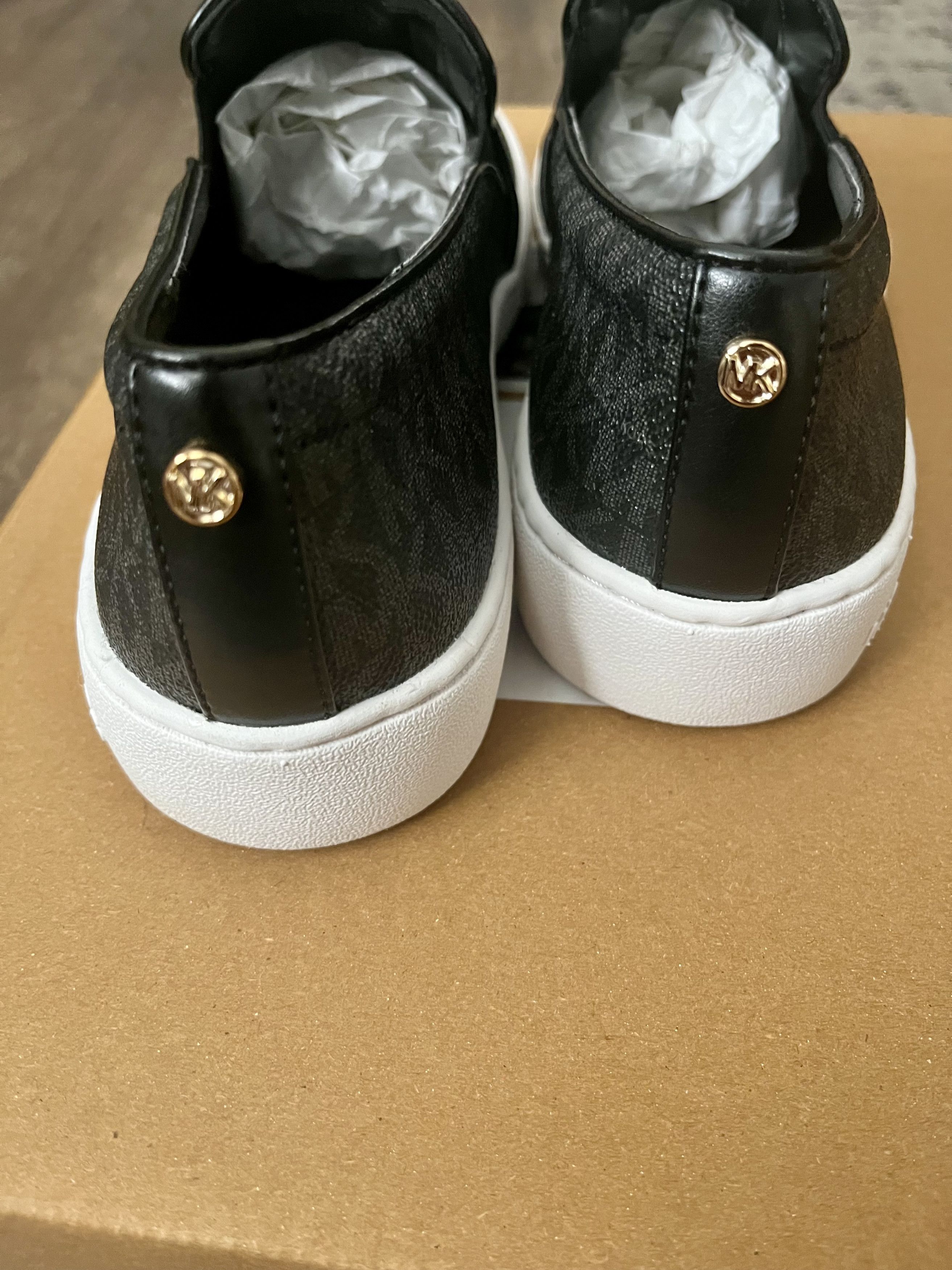 Michael Kors MK Signature Slip On WMNS Size US 9 / IT 39 - 2 Thumbnail