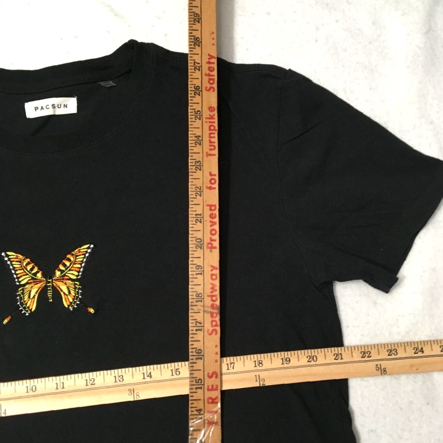 Pacsun Pacsun Black T-shirt Butterfly Embroidered Large Monarch Crew Neck Short Sleeve Unisex Adults 100% Cotton All Seasons Size L / US 10 / IT 46 - 5 Thumbnail