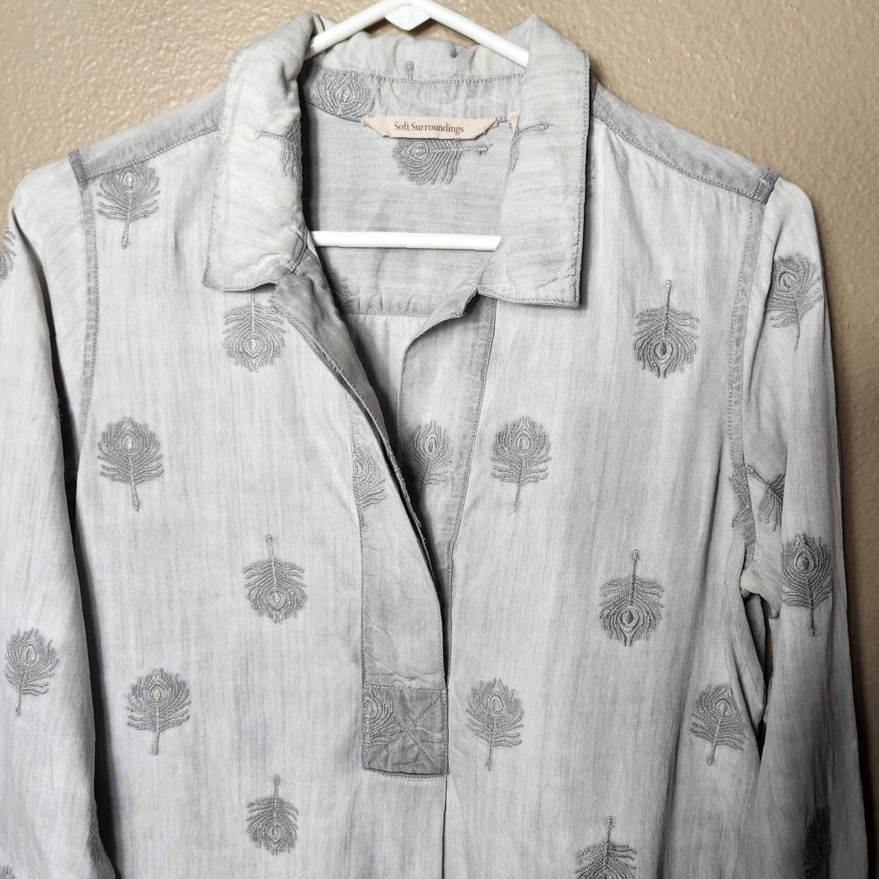 Soft Surroundings Soft Surroundings Shirt Dress Gray Paisley Park Tencel Tunic Dress-Size S Womens Regular Knee Length Boho Classic Casual Stylish Peacocks Size S / US 4 / IT 40 - 3 Thumbnail