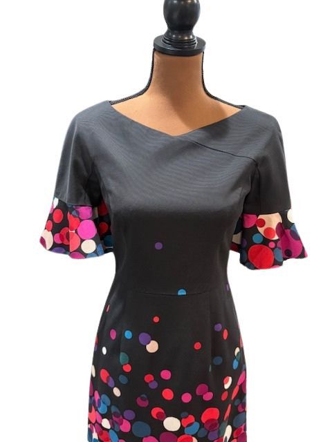 Trina Turk Black Mini Dress with Ruffle Sleeves and Multicolor Circles Size XS / US 0-2 / IT 36-38 - 2 Thumbnail