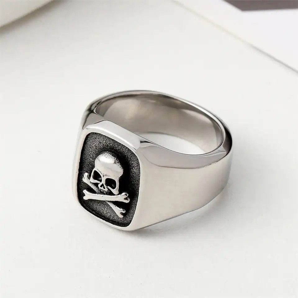 Other Simple Skull Ring Small Stainless Steel Biker Ring Jewelry Size ONE SIZE - 1 Thumbnail