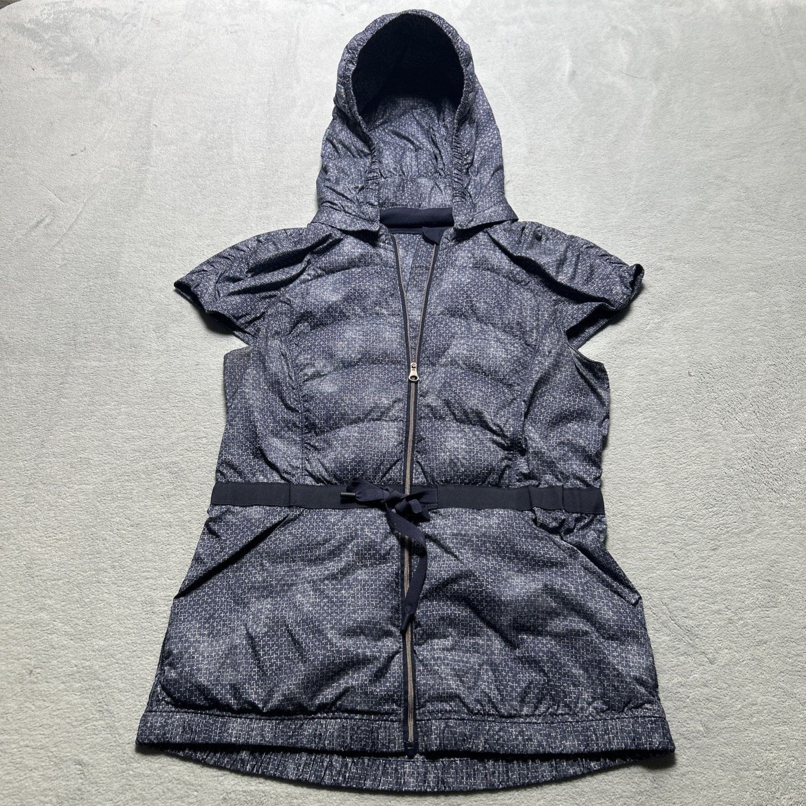Lululemon Lululemon Another Mile Vest Size 8 Down Removable Hoodie Size M / US 6-8 / IT 42-44 - 2 Thumbnail