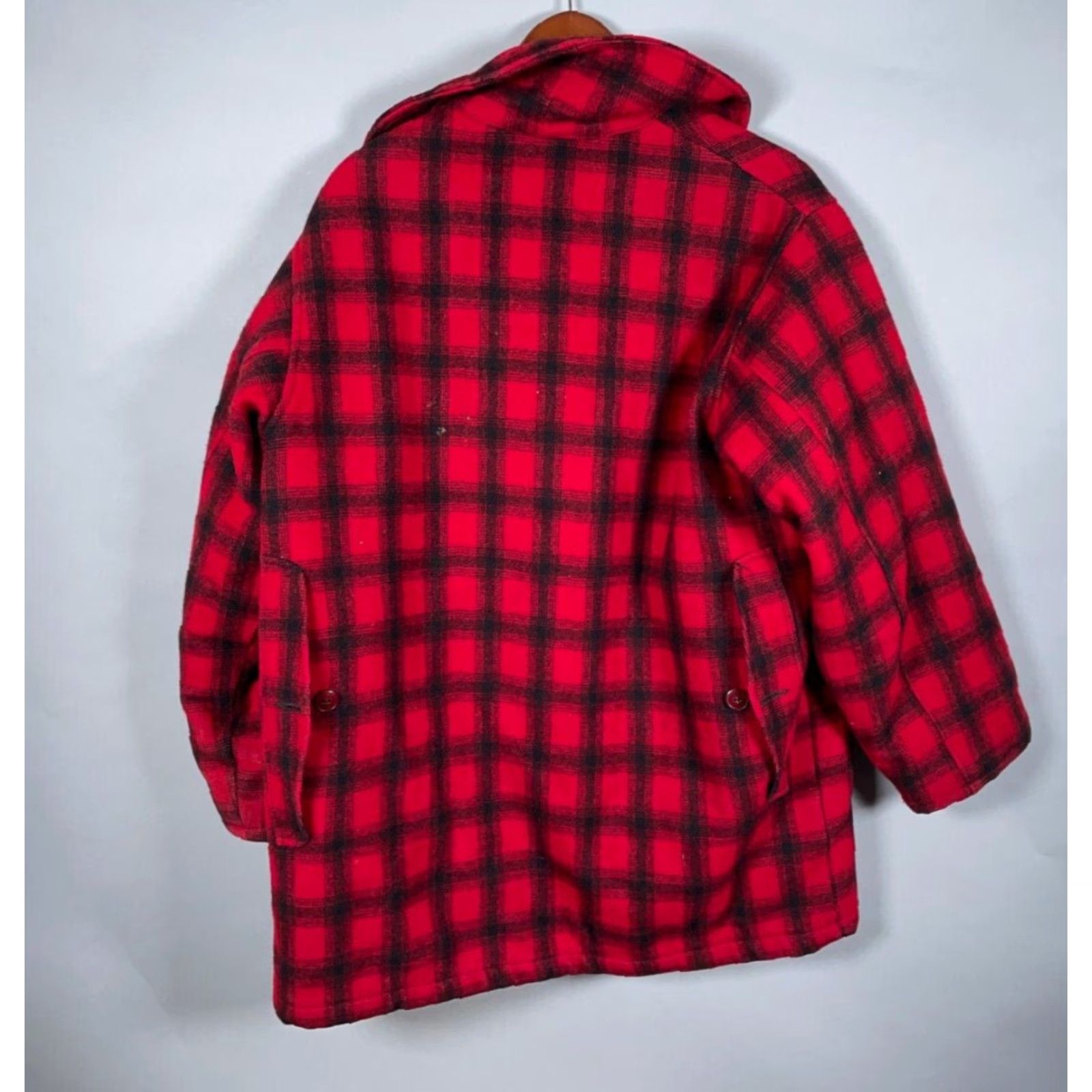 Vintage VINTAGE Woolrich Jacket Men Warmer Plaid Wool Coat 44 Red Black 80s 90s Outdoor Quilted Pockets Mens Size US S / EU 44-46 / 1 - 3 Thumbnail