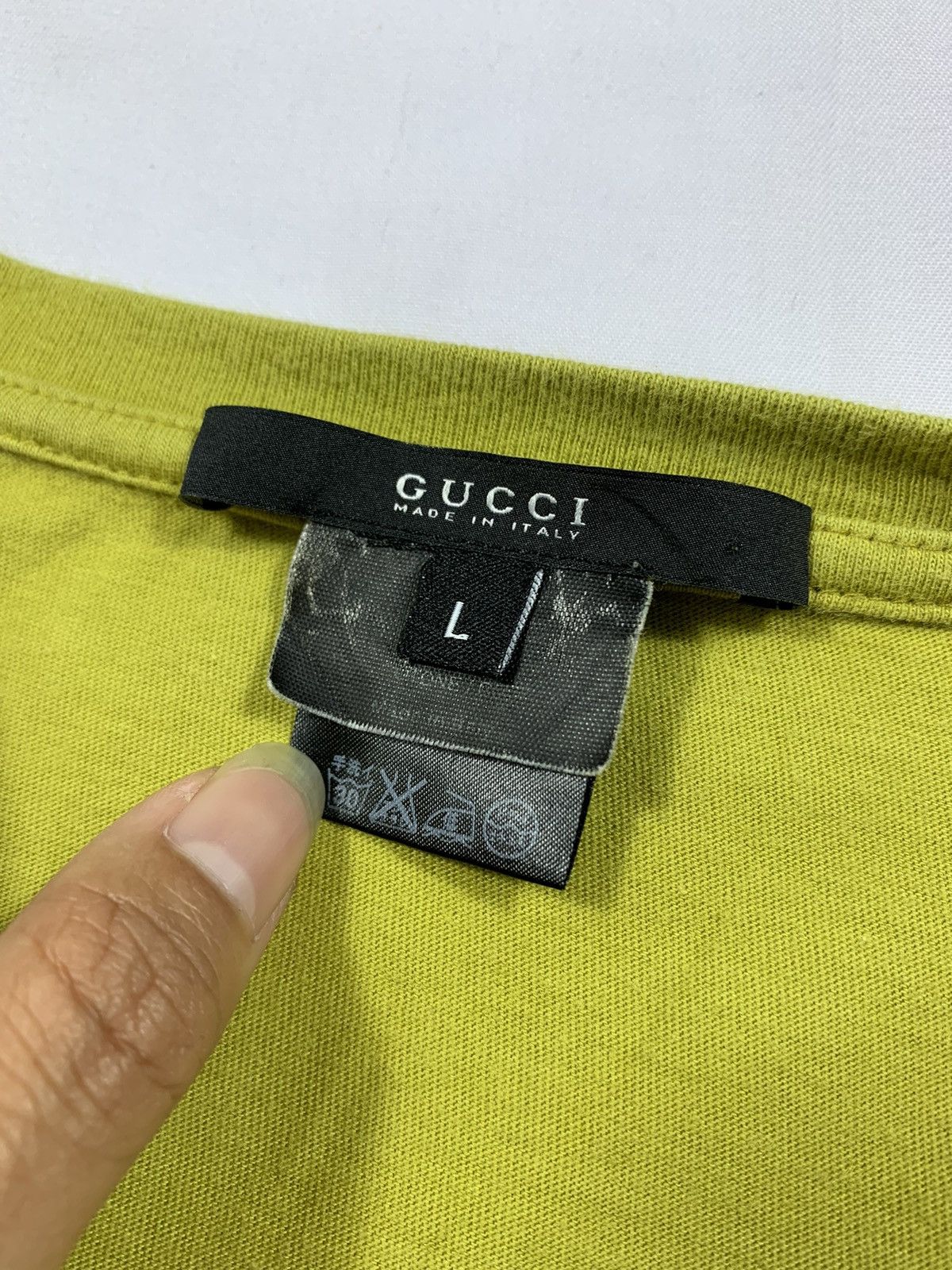 Gucci Vintage Gucci Vneck Tshirt logo G Size M / US 6-8 / IT 42-44 - 3 Thumbnail